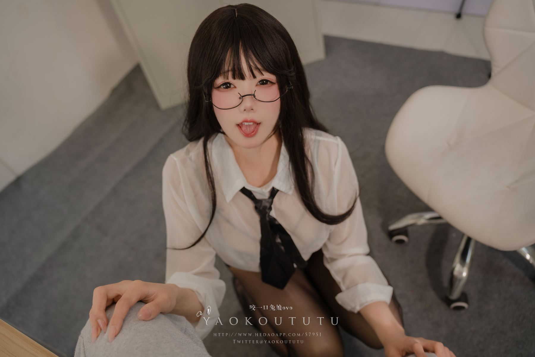 图片[16]-网紅博主@咬一口兔娘(黏黏团子兔) 老板发现的秘密[19P] – 速更版-美库