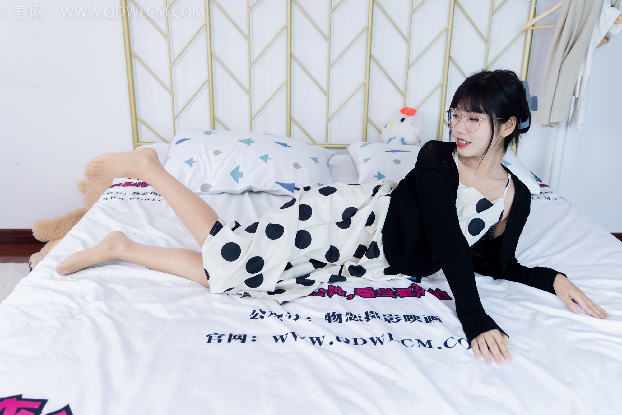 图片[101]-物恋传媒 NO.1693 米米-自由自在[160P] – 速更版-美库