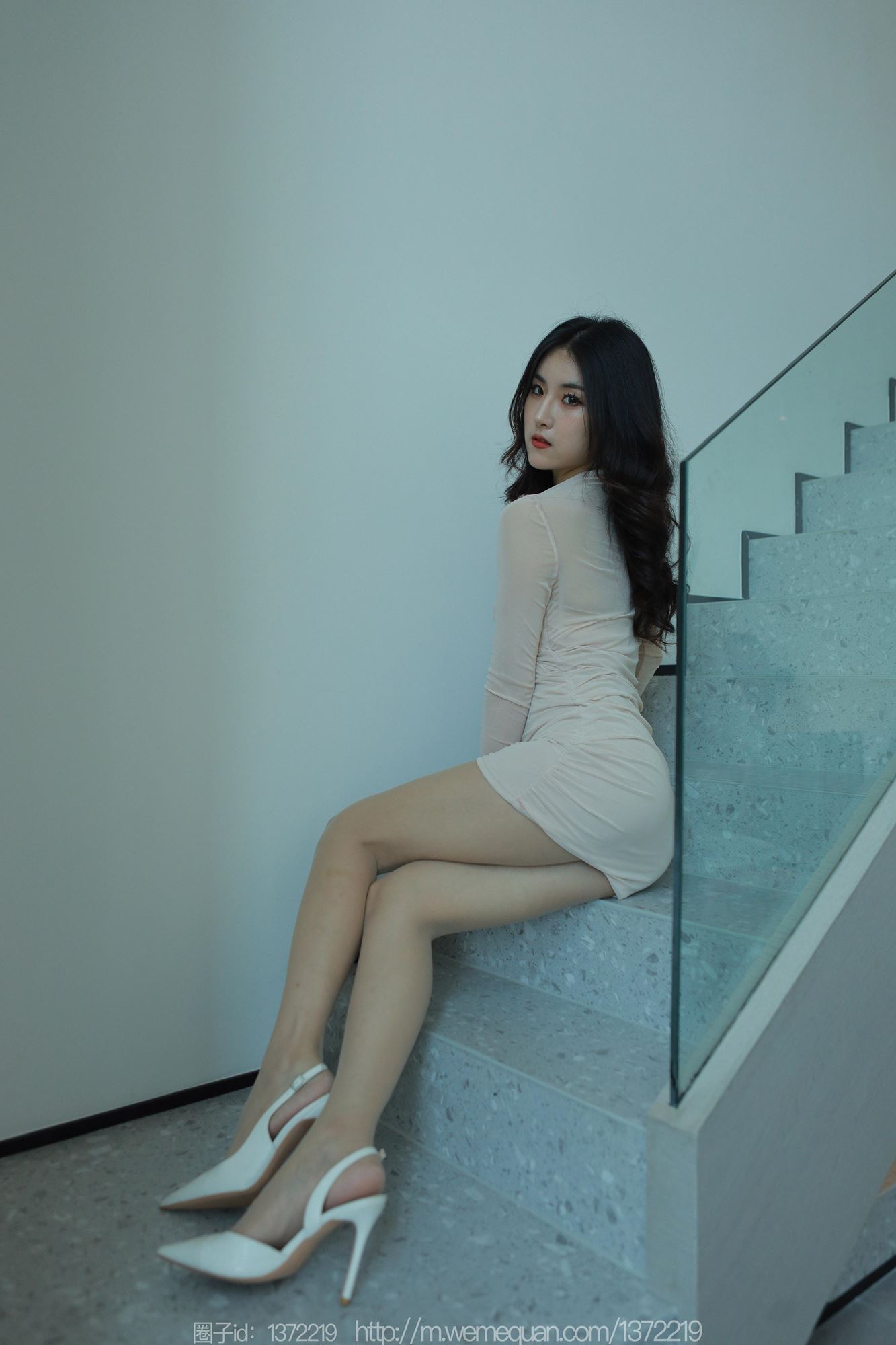 图片[59]-[IESS异思趣向] 2023.05.14 丝享家1451：小宝《浅色包臀裙》[80P] – 速更版-美库