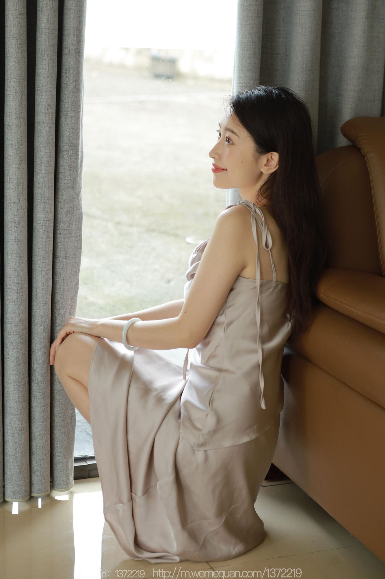 图片[69]-[IESS异思趣向] 2023.05.15 丝享家1452：小婕《香槟色吊带裙》[85P] – 速更版-美库