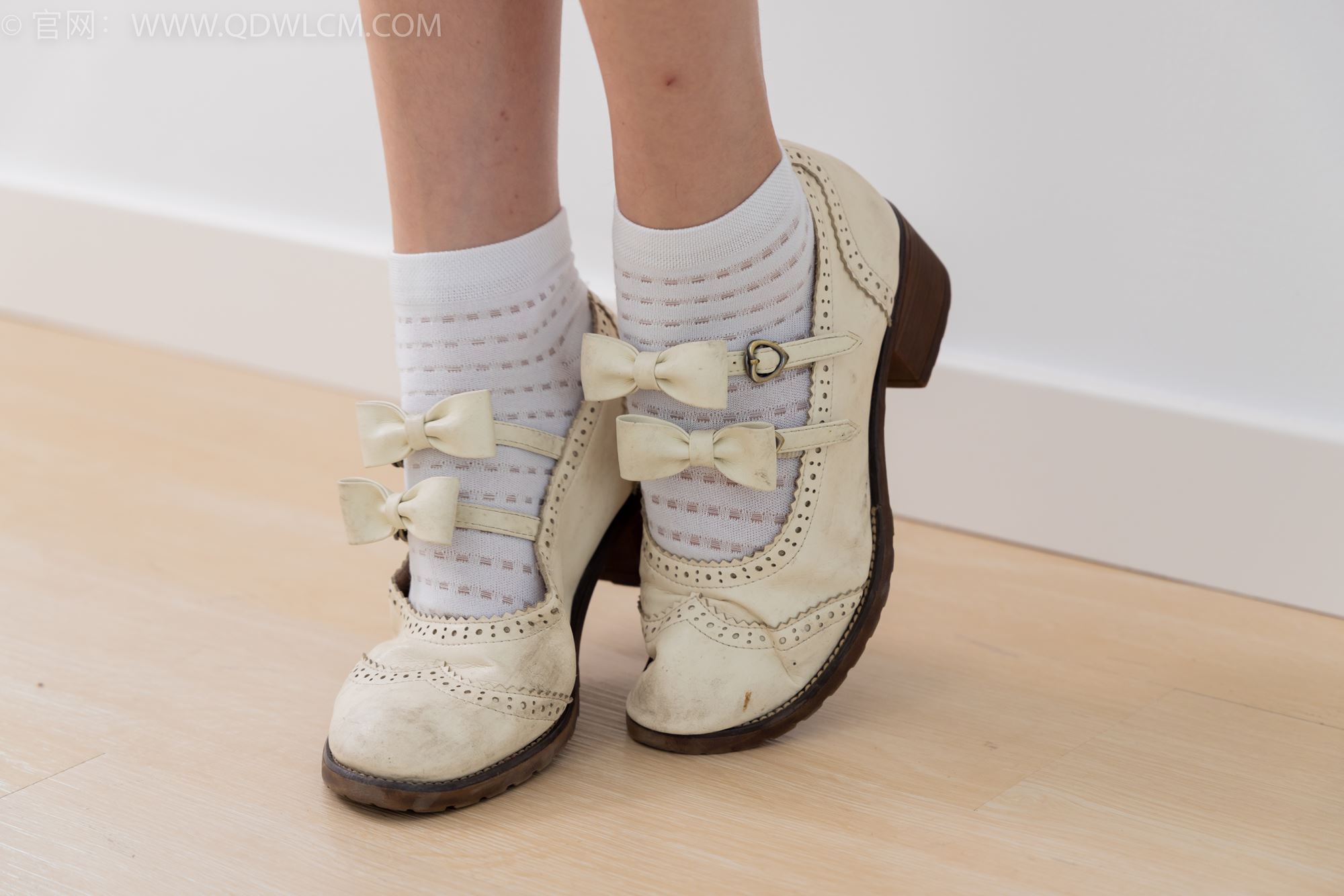 图片[28]-物恋传媒 NO.1698 雏菊-要开心呀[150P] – 速更版-美库