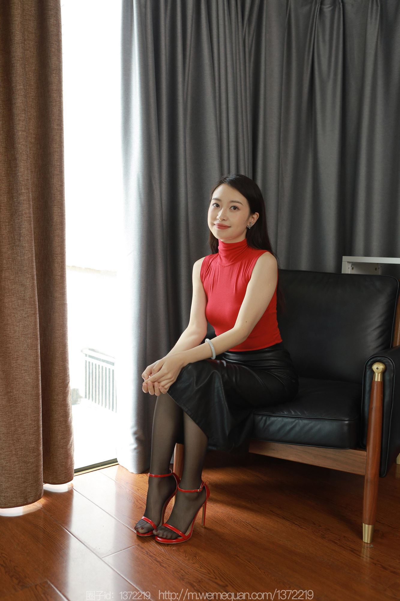 图片[25]-[IESS异思趣向] 2023.05.23 丝享家1459：小婕《暗里红》[80P] – 速更版-美库