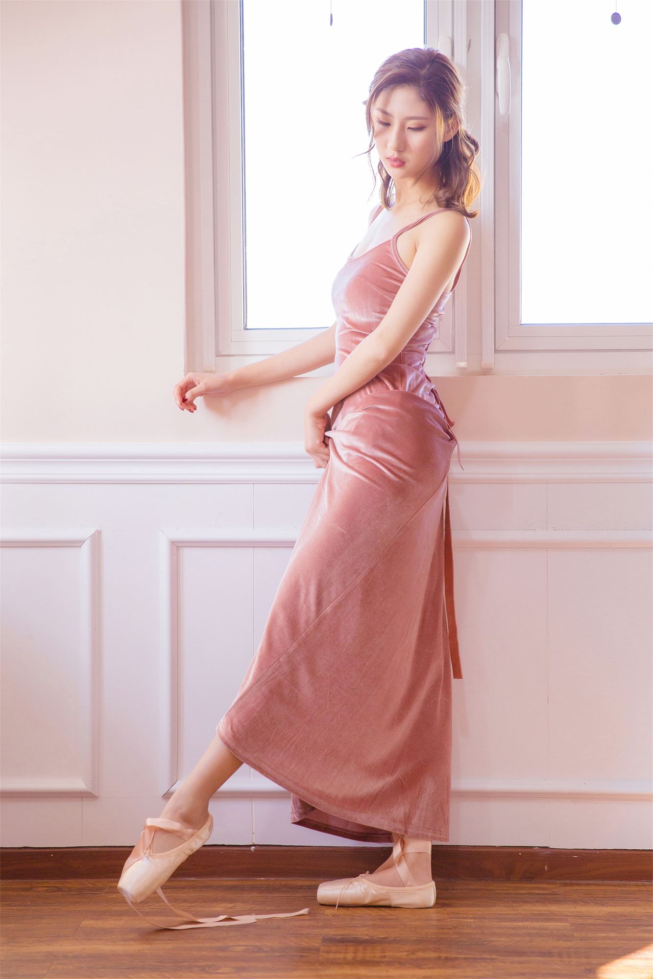 图片[18]-[YALAYI雅拉伊]2022.11.01 NO.1020 婀娜的舞者[33+1P] – 速更版-美库