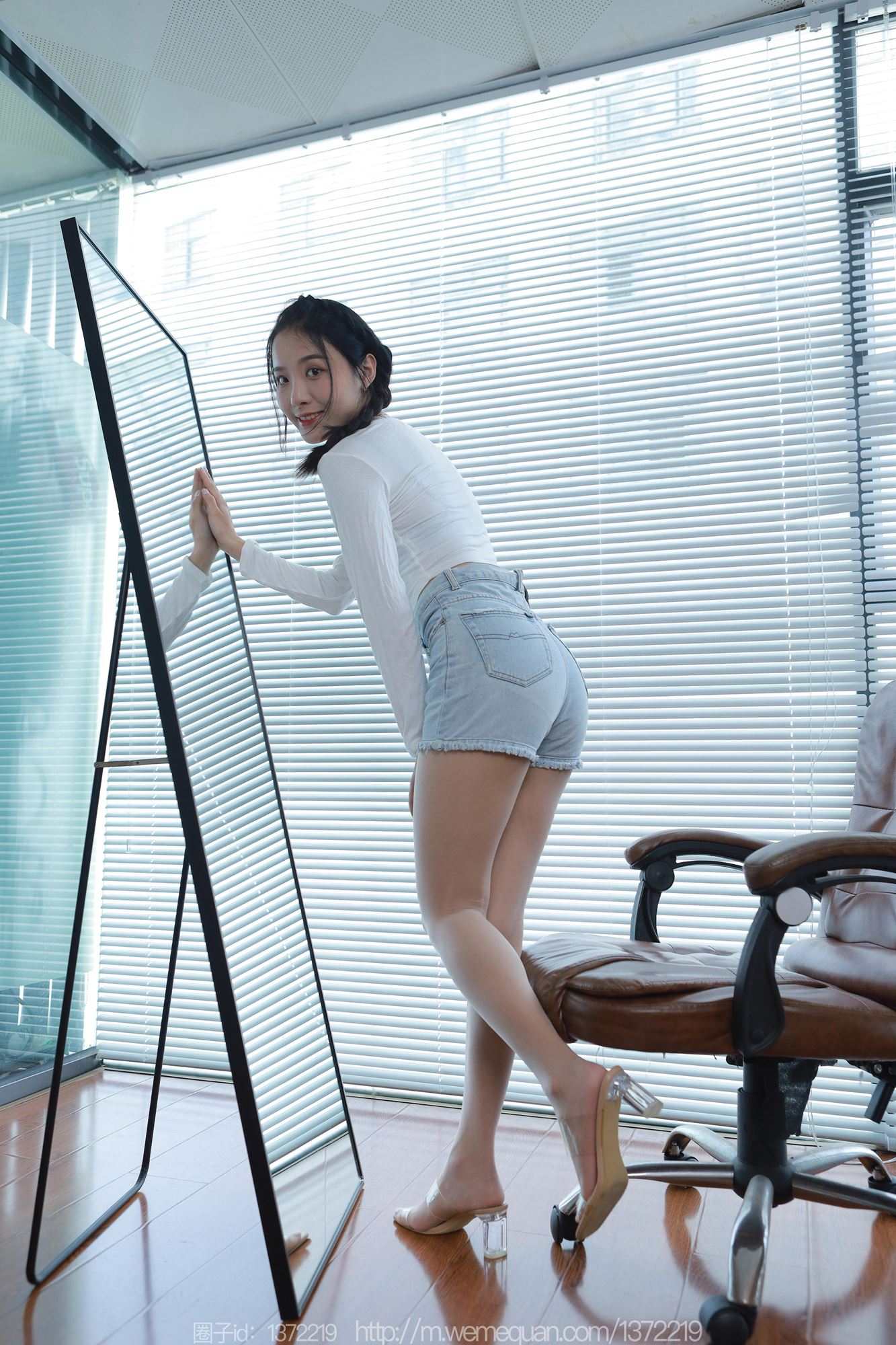 图片[18]-[IESS异思趣向] 2023.06.22 丝享家1462：婉萍《邻家小妹》[81P] – 速更版-美库