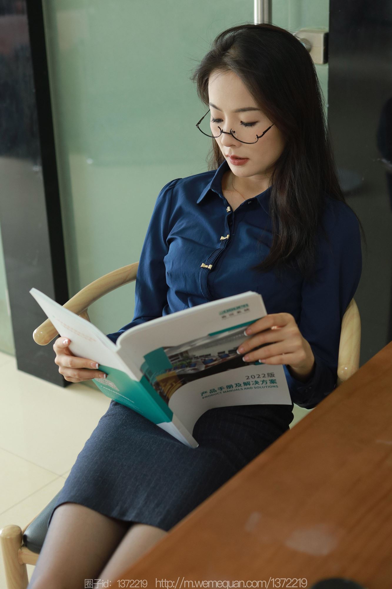 图片[53]-[IESS异思趣向] 2023.06.26 丝享家1464：小金《红跟OL》[79P] – 速更版-美库