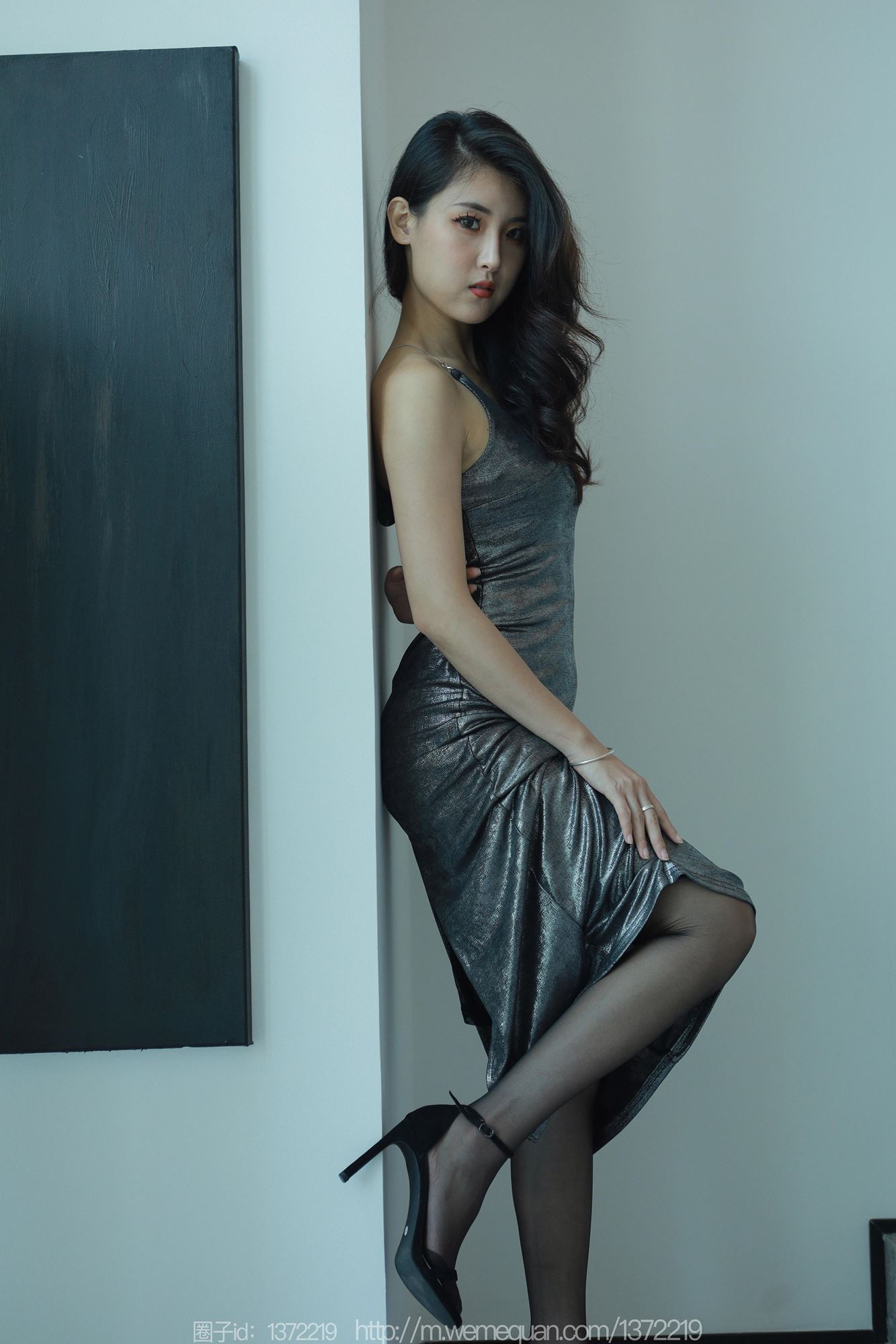 图片[45]-[IESS异思趣向] 2023.06.29 丝享家1467：小宝《液体金属裙》[80P] – 速更版-美库