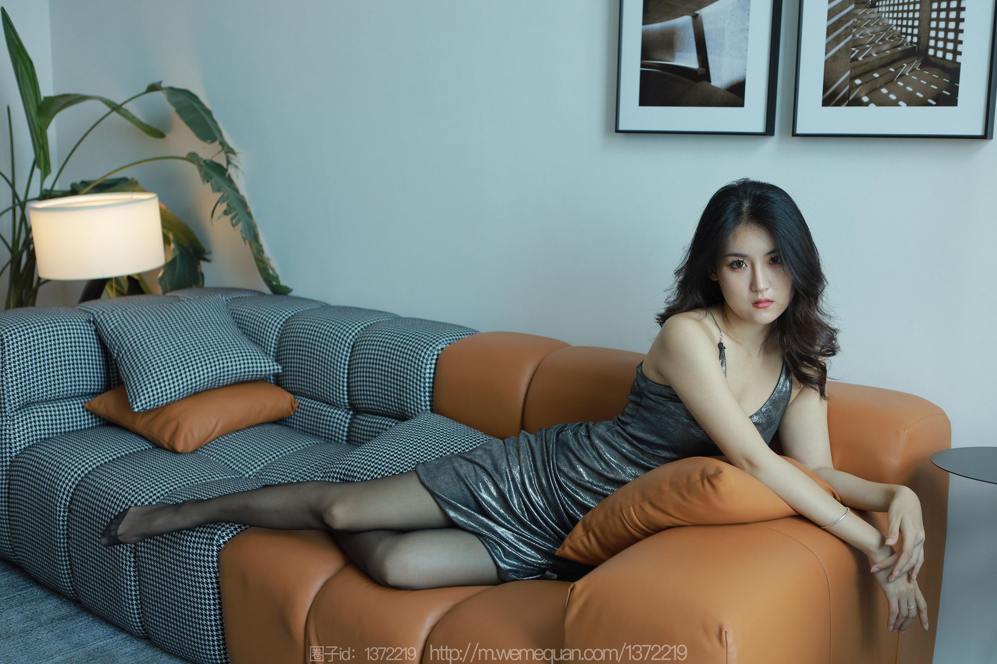 图片[61]-[IESS异思趣向] 2023.06.29 丝享家1467：小宝《液体金属裙》[80P] – 速更版-美库