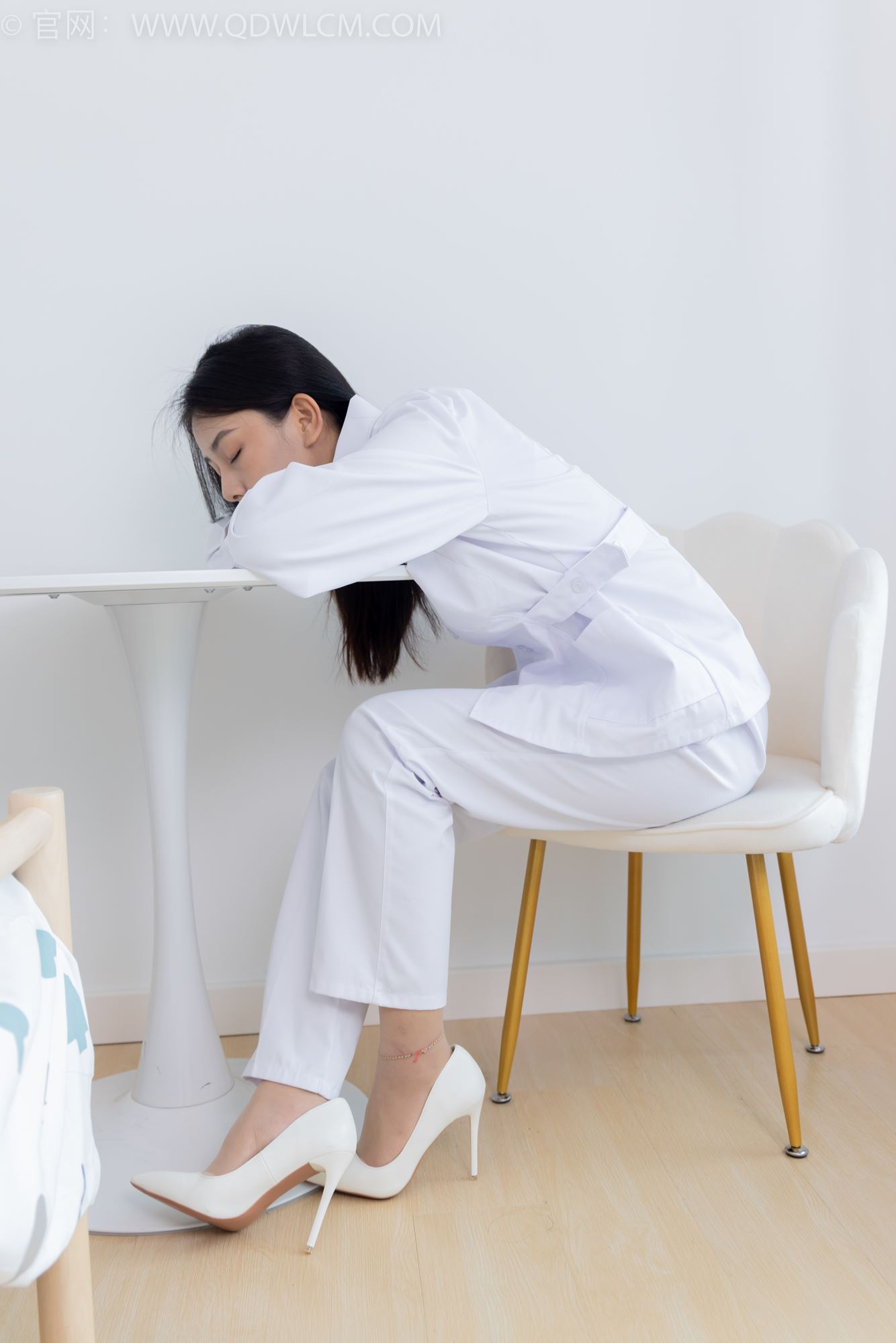 图片[33]-物恋传媒 NO.1704 岚岚-勇敢说不[180P] – 速更版-美库