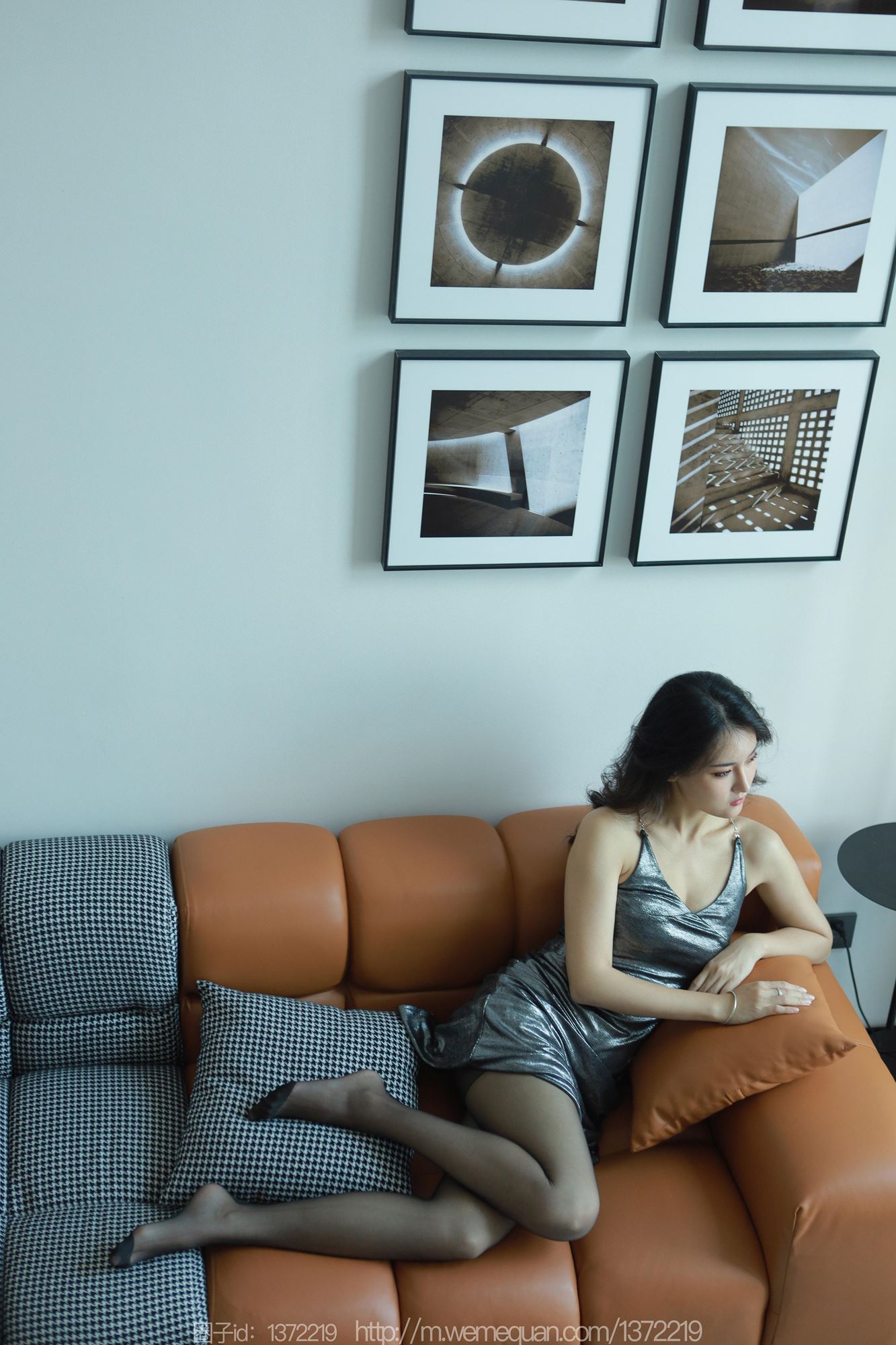 图片[73]-[IESS异思趣向] 2023.06.29 丝享家1467：小宝《液体金属裙》[80P] – 速更版-美库