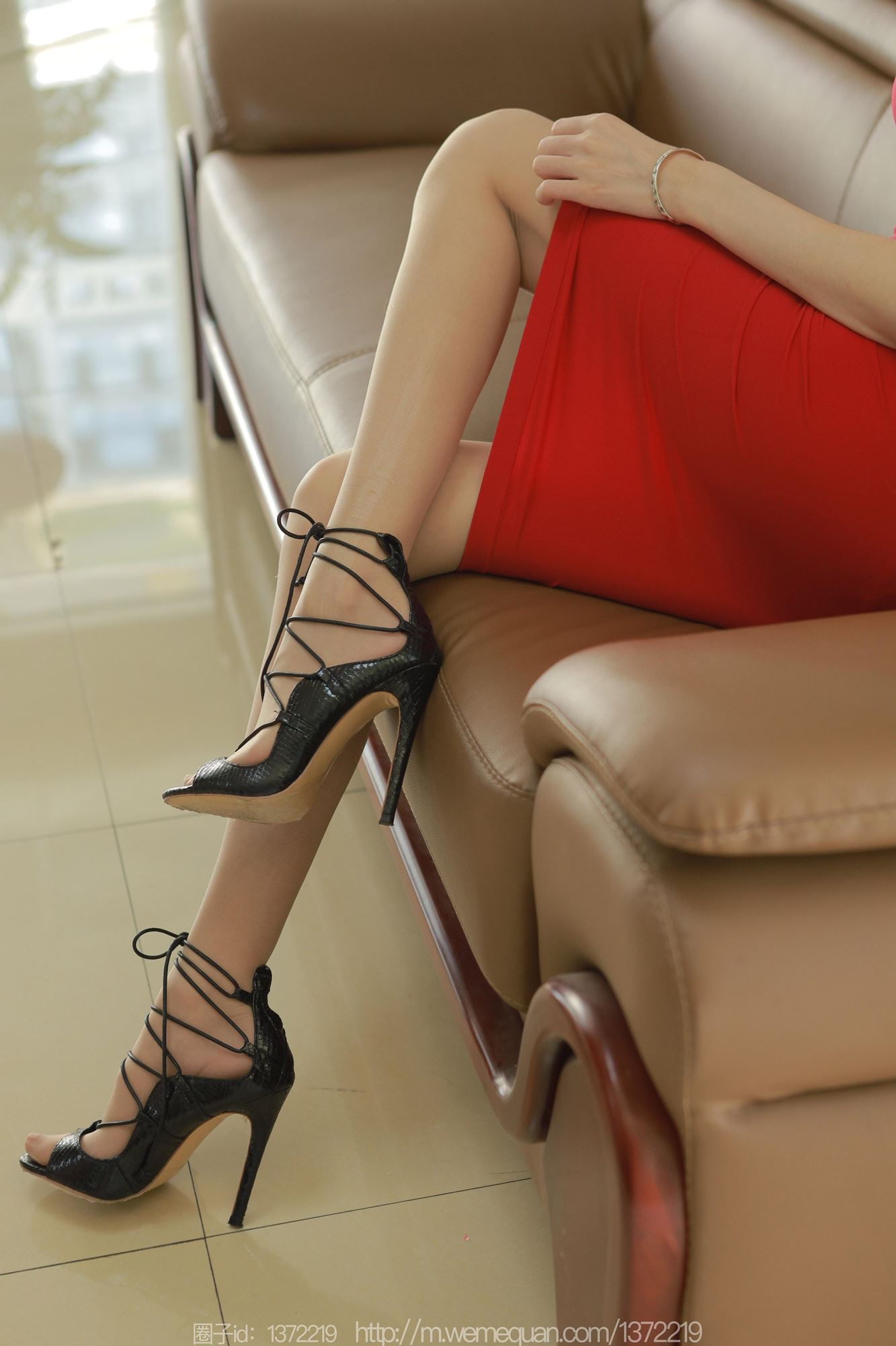 图片[27]-[IESS异思趣向] 2023.07.10 丝享家1476：团团《激情火焰红》[85P] – 速更版-美库