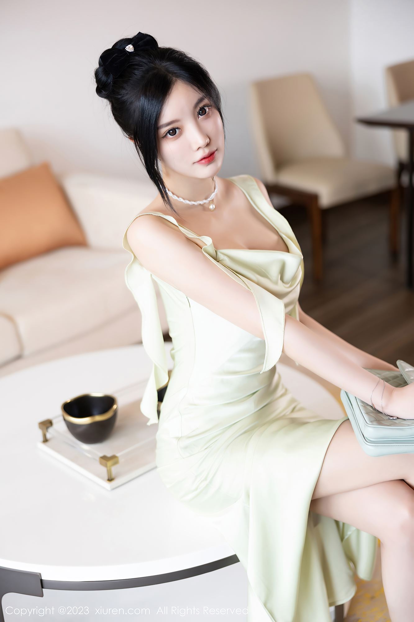 图片[40]-[XiuRen秀人网] 2023.09.19 No.7410 杨晨晨Yome 美臀长裙[41P] – 速更版-美库