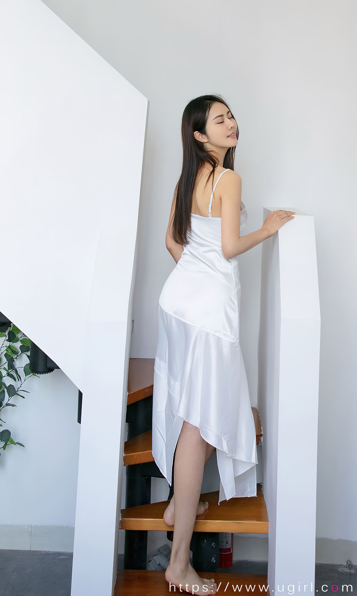 图片[35]-[爱尤物]2023 NO.2668 掀云探爱 姜云曦[35P] – 速更版-美库