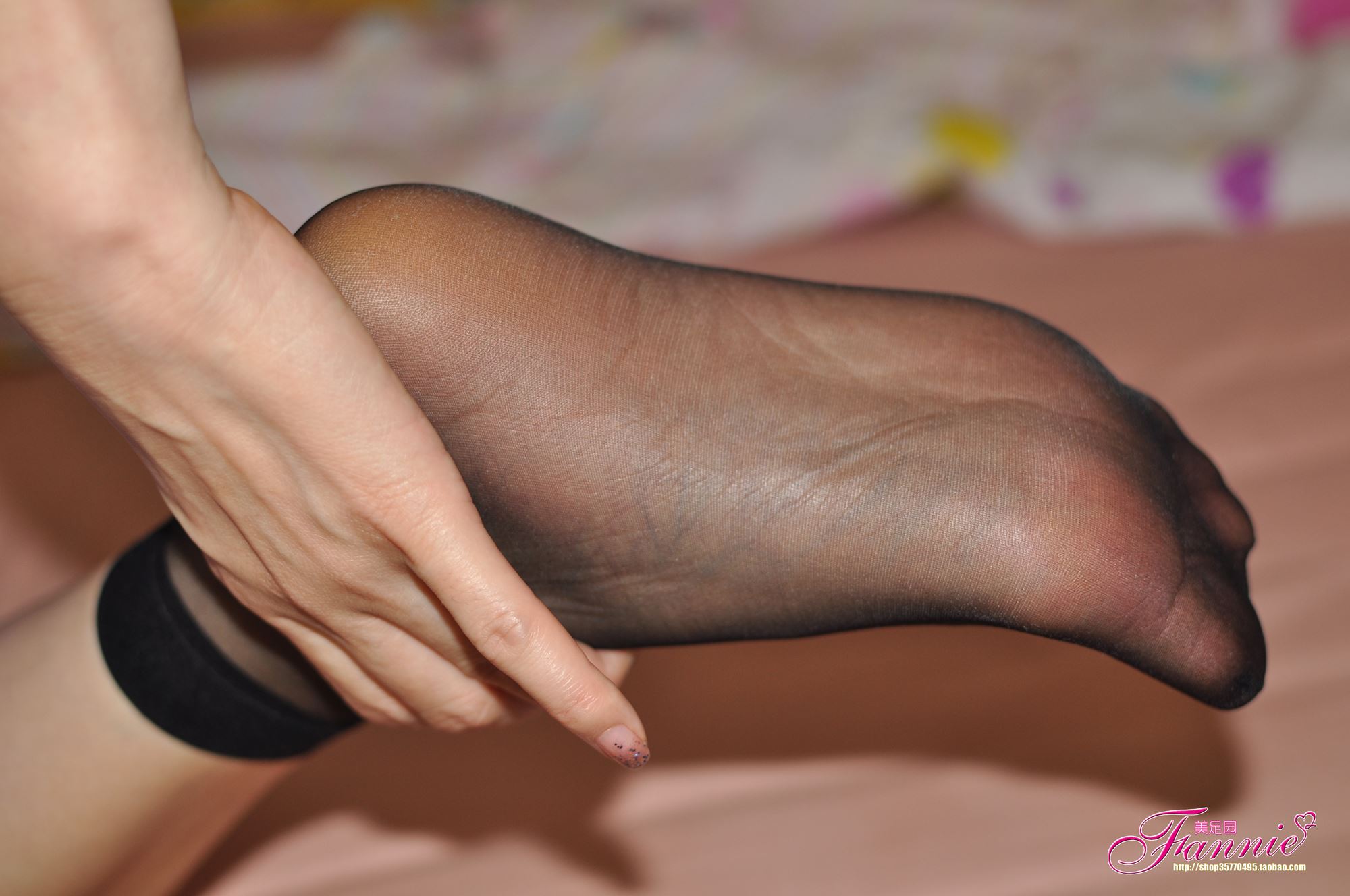 图片[31]-Fannie芬妮每足园 No.233 蓝色魅音 黑短丝 [69P] – 速更版-美库