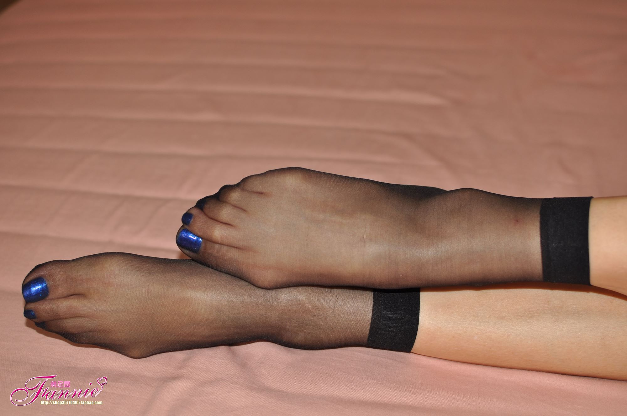 图片[33]-Fannie芬妮每足园 No.233 蓝色魅音 黑短丝 [69P] – 速更版-美库