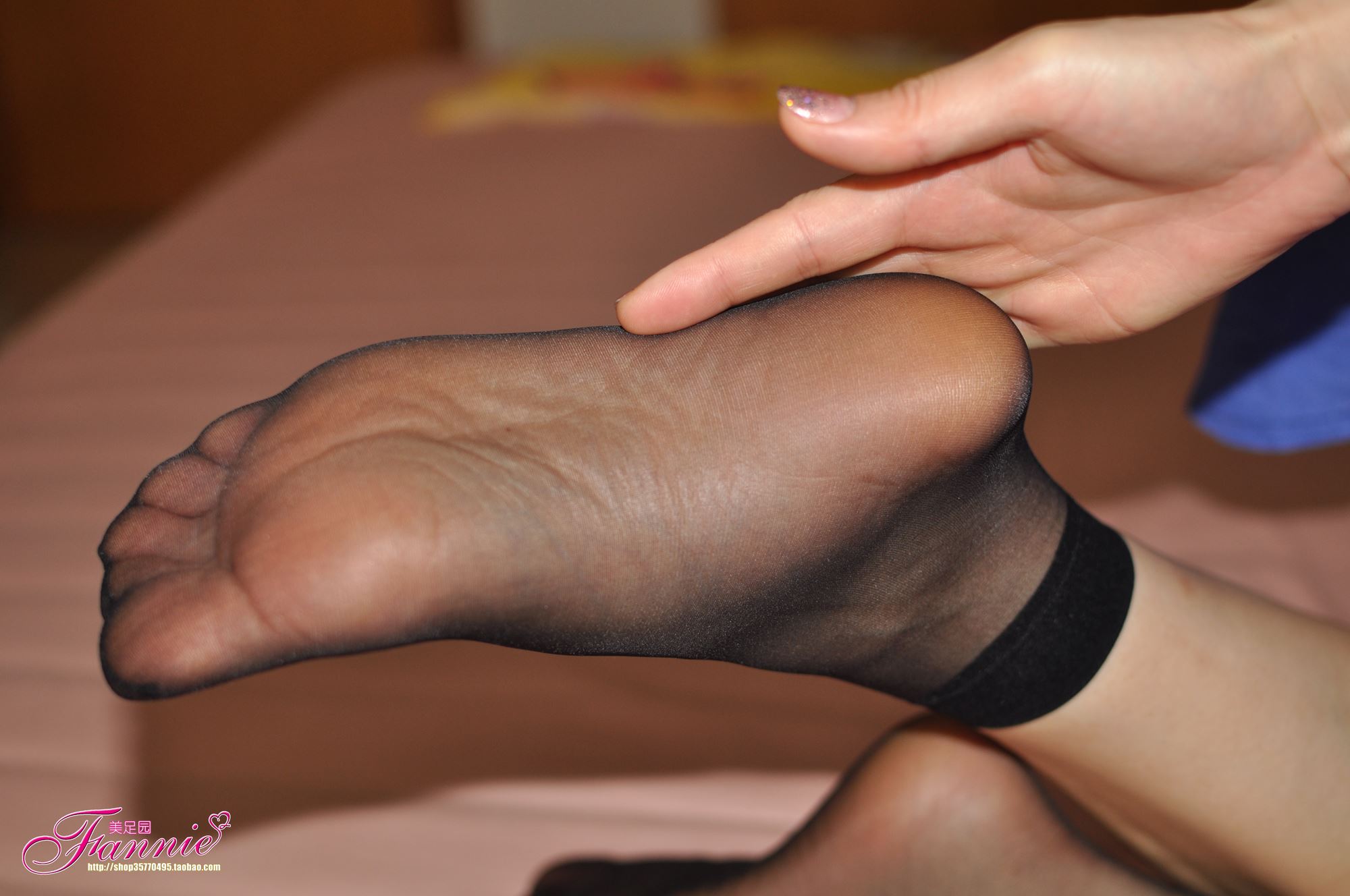 图片[48]-Fannie芬妮每足园 No.233 蓝色魅音 黑短丝 [69P] – 速更版-美库