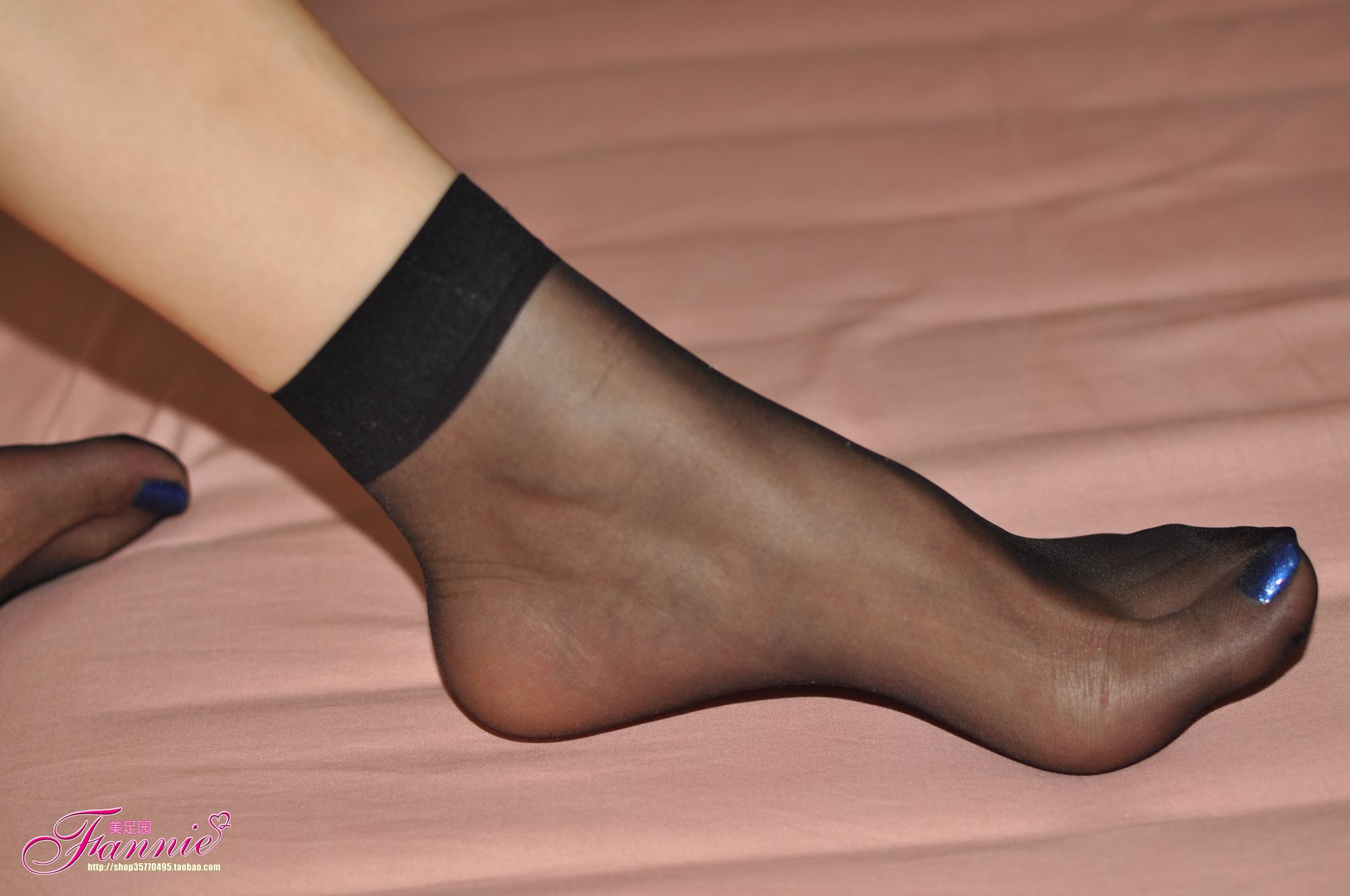 图片[55]-Fannie芬妮每足园 No.233 蓝色魅音 黑短丝 [69P] – 速更版-美库