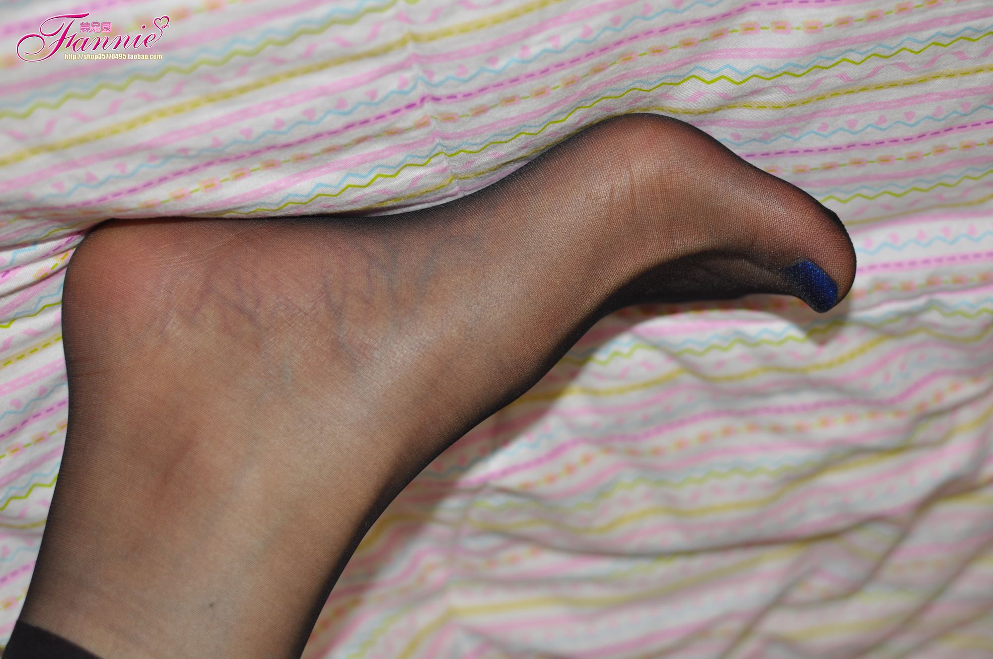图片[68]-Fannie芬妮每足园 No.233 蓝色魅音 黑短丝 [69P] – 速更版-美库