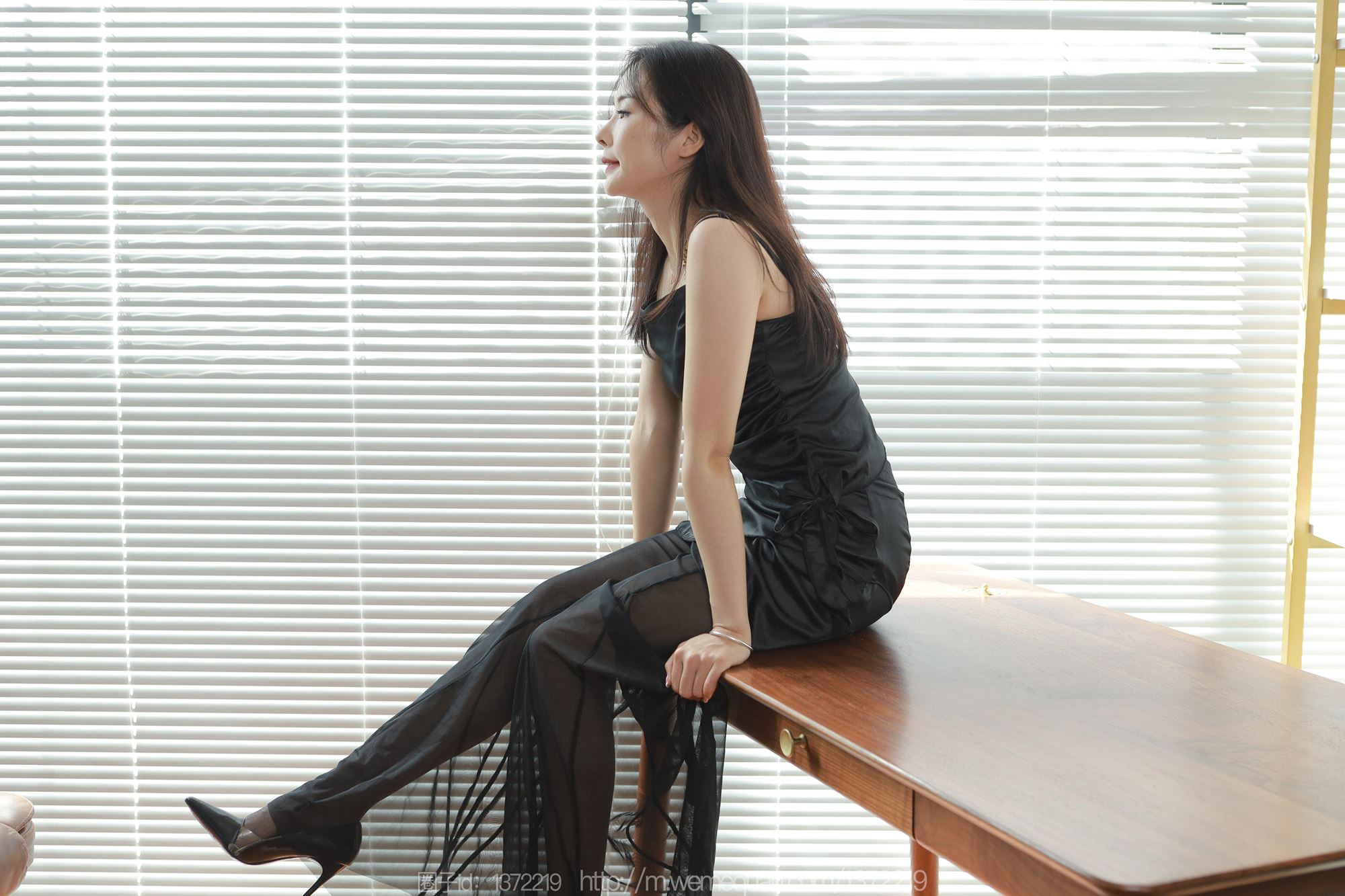 图片[39]-[IESS异思趣向] 2023.07.12 丝享家1478：小金《黑色蒙娜丽莎》[84P] – 速更版-美库