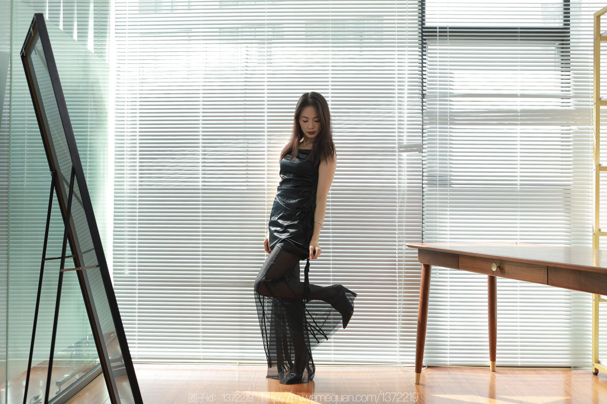 图片[75]-[IESS异思趣向] 2023.07.12 丝享家1478：小金《黑色蒙娜丽莎》[84P] – 速更版-美库