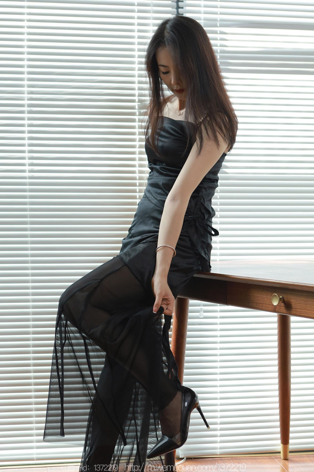 图片[81]-[IESS异思趣向] 2023.07.12 丝享家1478：小金《黑色蒙娜丽莎》[84P] – 速更版-美库