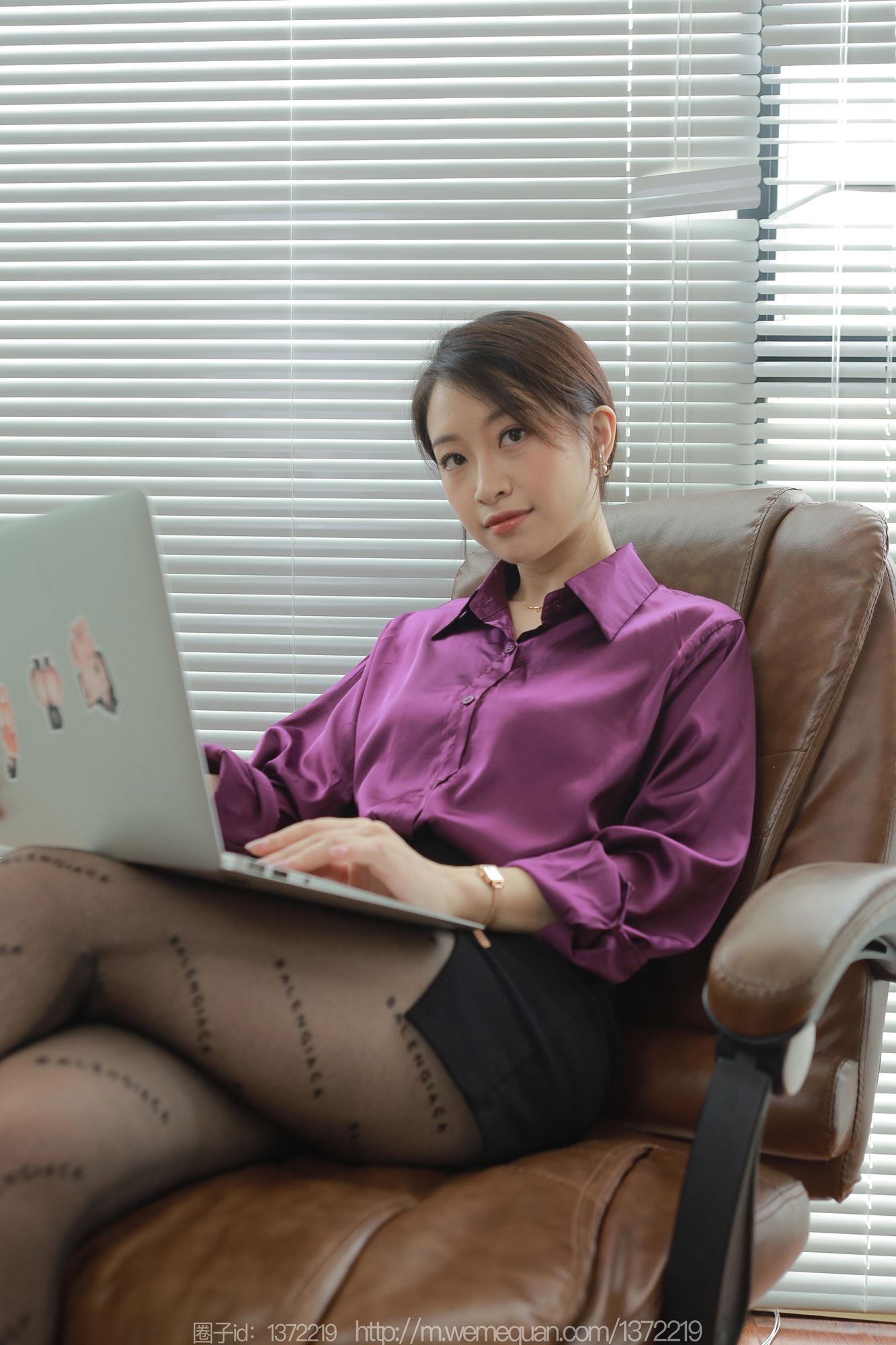 图片[27]-[IESS异思趣向] 2023.07.14 丝享家1480：小婕《字母配紫色》[85P] – 速更版-美库