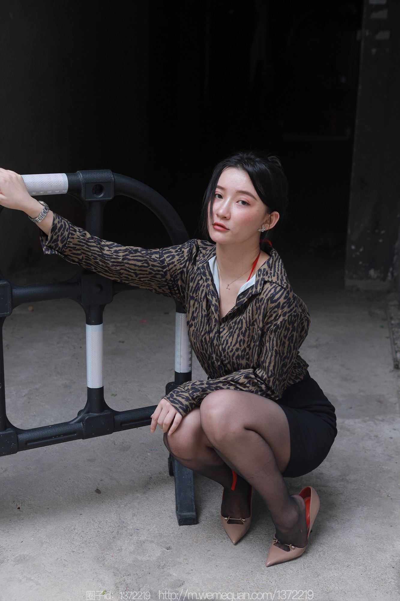 图片[37]-[IESS异思趣向] 2023.07.24 丝享家1488：秋秋《孤身走暗巷》[85P] – 速更版-美库