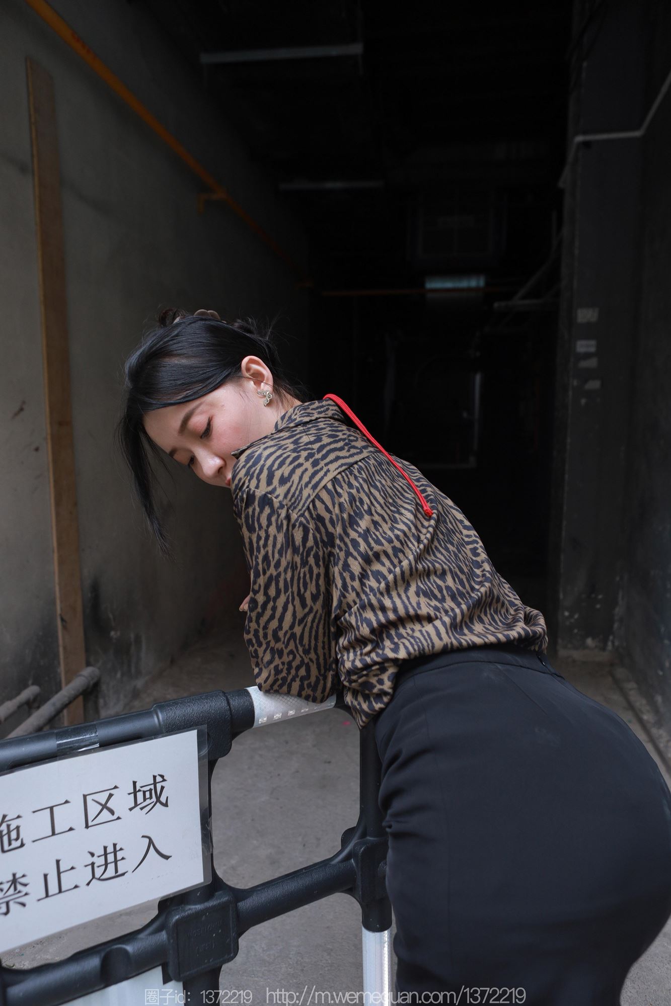 图片[69]-[IESS异思趣向] 2023.07.24 丝享家1488：秋秋《孤身走暗巷》[85P] – 速更版-美库