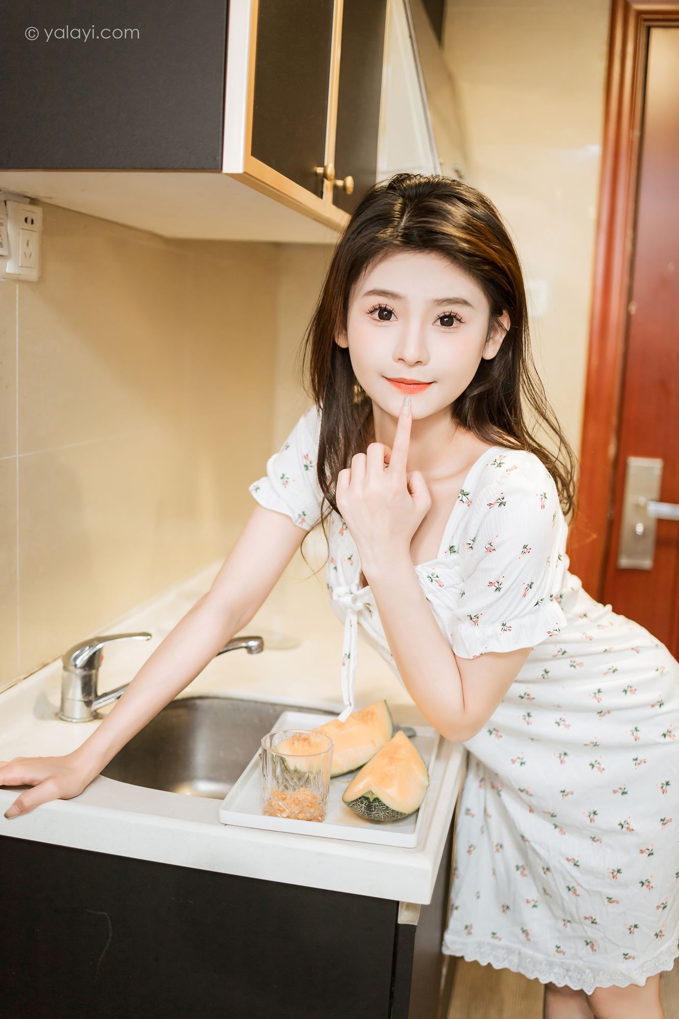 图片[29]-[YALAYI雅拉伊]2023.05.05 NO.1027 请你吃瓜 若婷[45+1P] – 速更版-美库