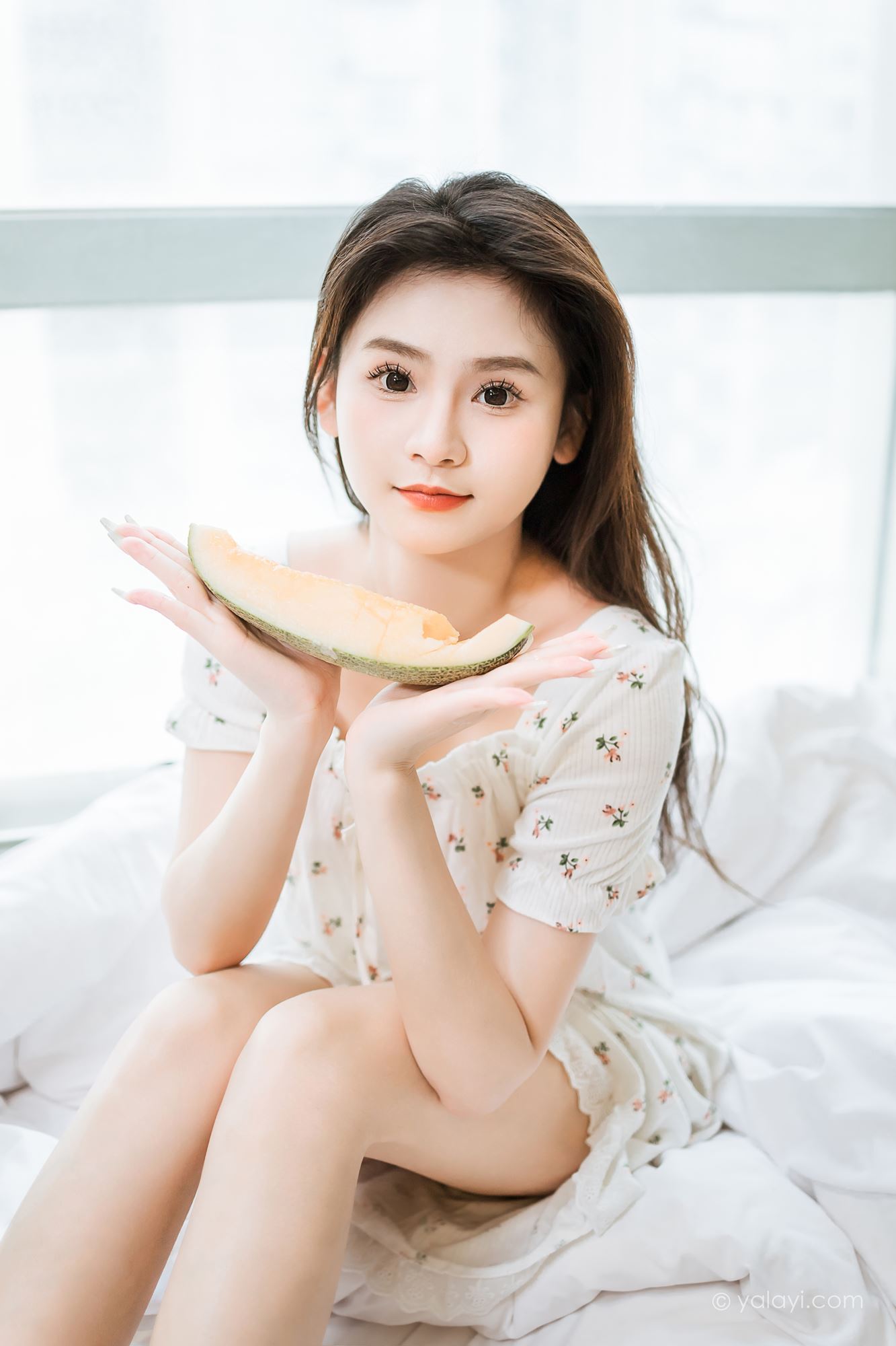 图片[35]-[YALAYI雅拉伊]2023.05.05 NO.1027 请你吃瓜 若婷[45+1P] – 速更版-美库