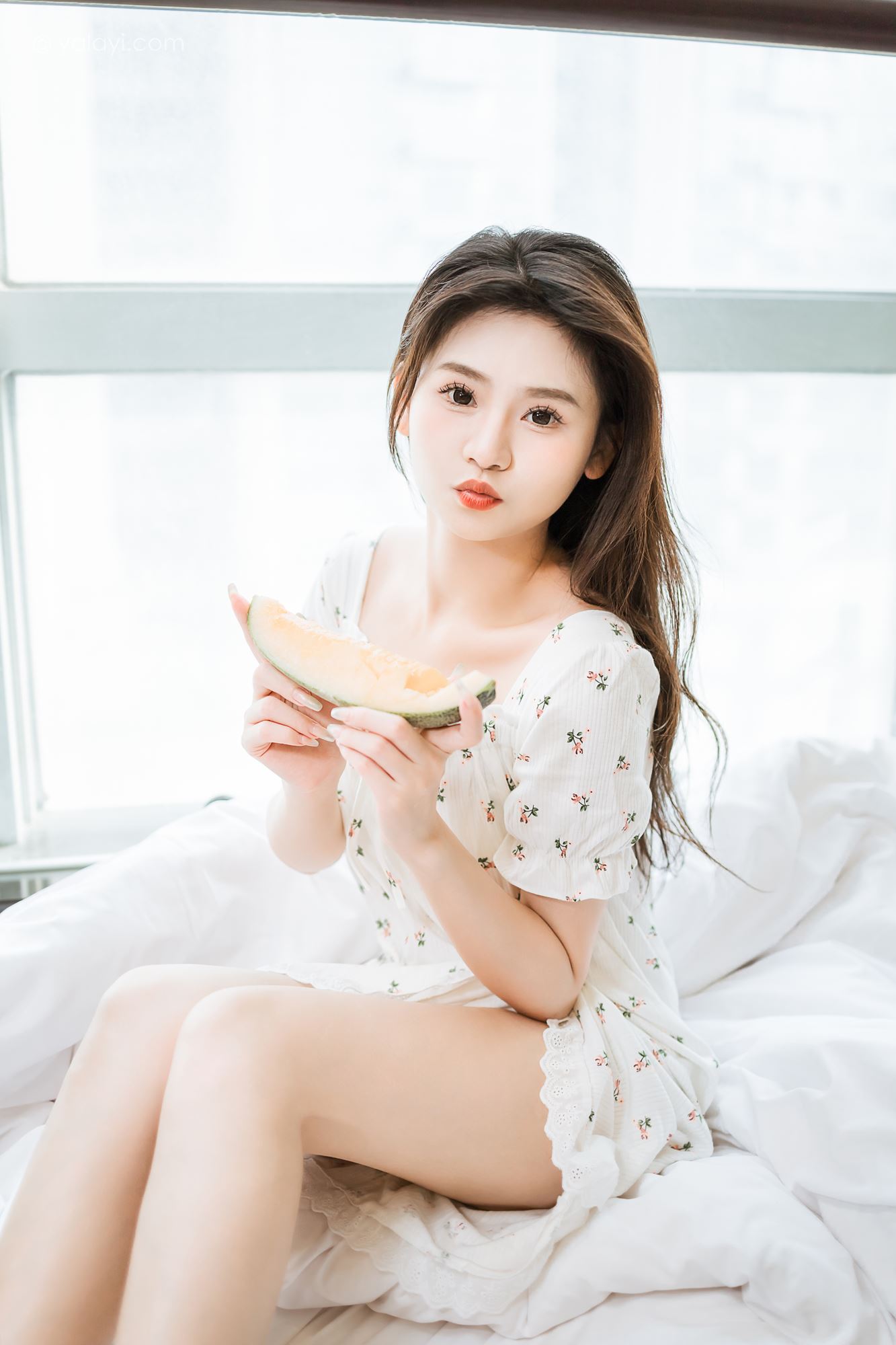 图片[37]-[YALAYI雅拉伊]2023.05.05 NO.1027 请你吃瓜 若婷[45+1P] – 速更版-美库