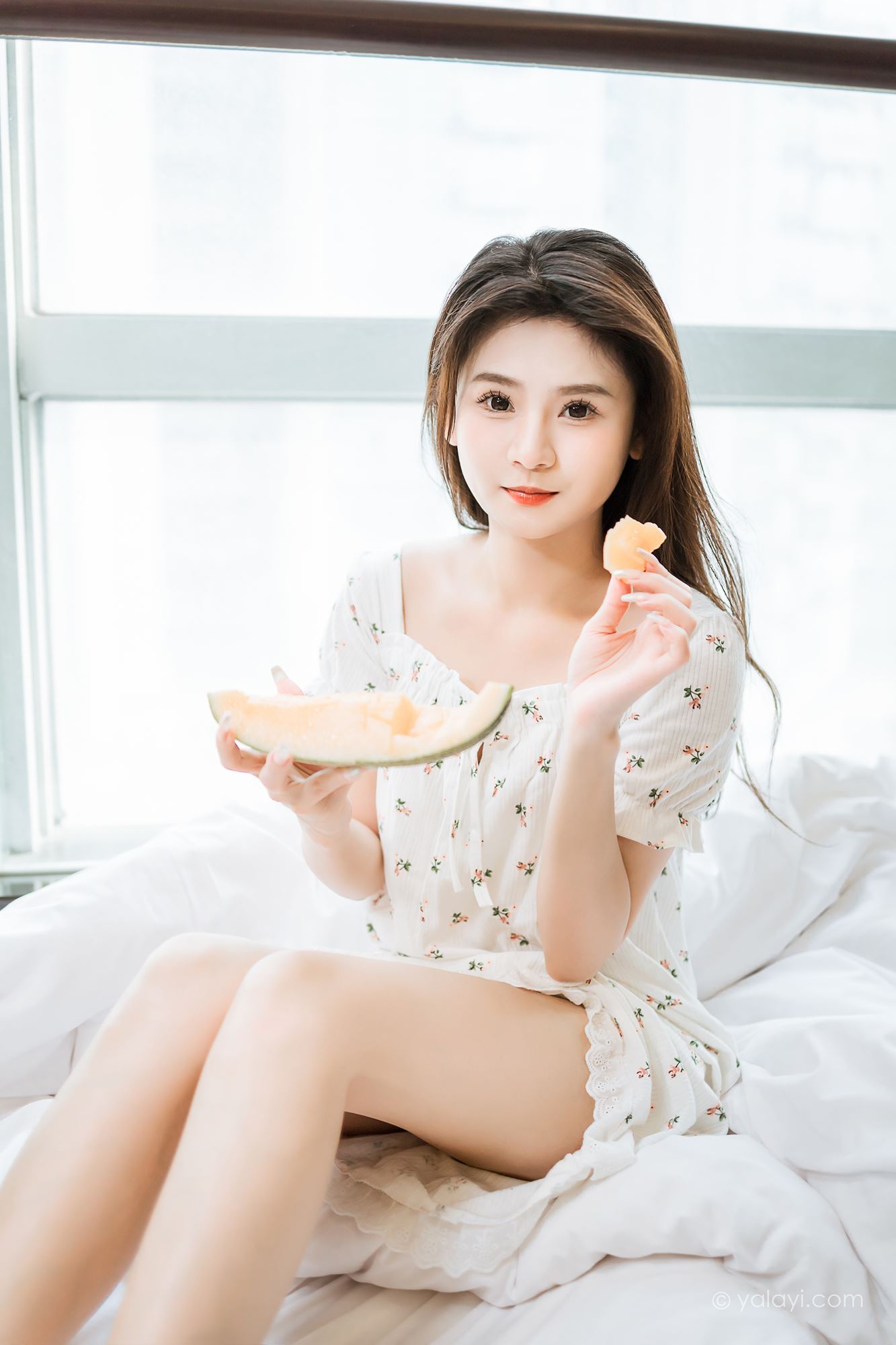 图片[38]-[YALAYI雅拉伊]2023.05.05 NO.1027 请你吃瓜 若婷[45+1P] – 速更版-美库