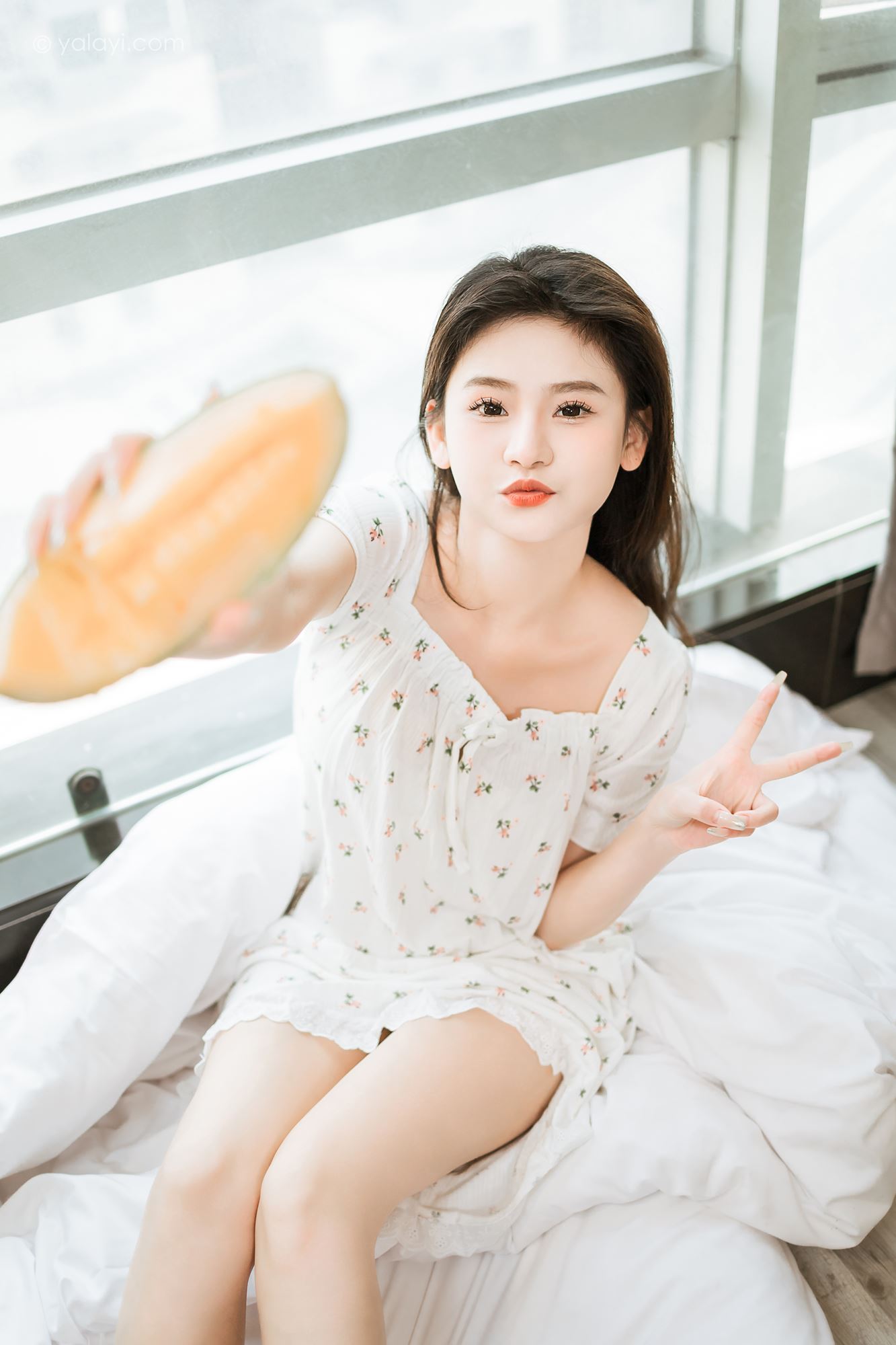 图片[41]-[YALAYI雅拉伊]2023.05.05 NO.1027 请你吃瓜 若婷[45+1P] – 速更版-美库