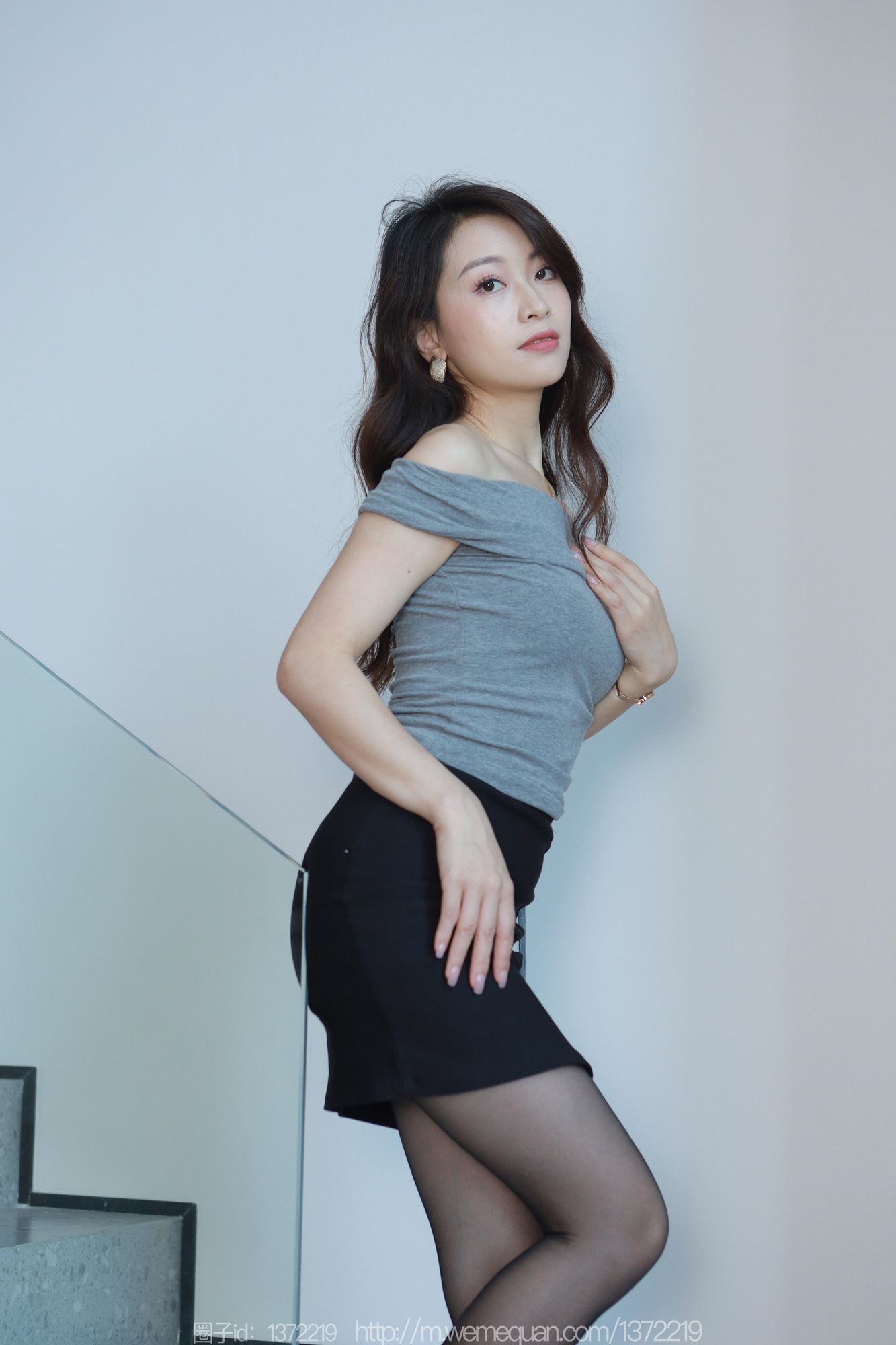 图片[42]-[IESS异思趣向] 2023.07.31 丝享家1494：小婕《紧身的包臀裙》[85P] – 速更版-美库