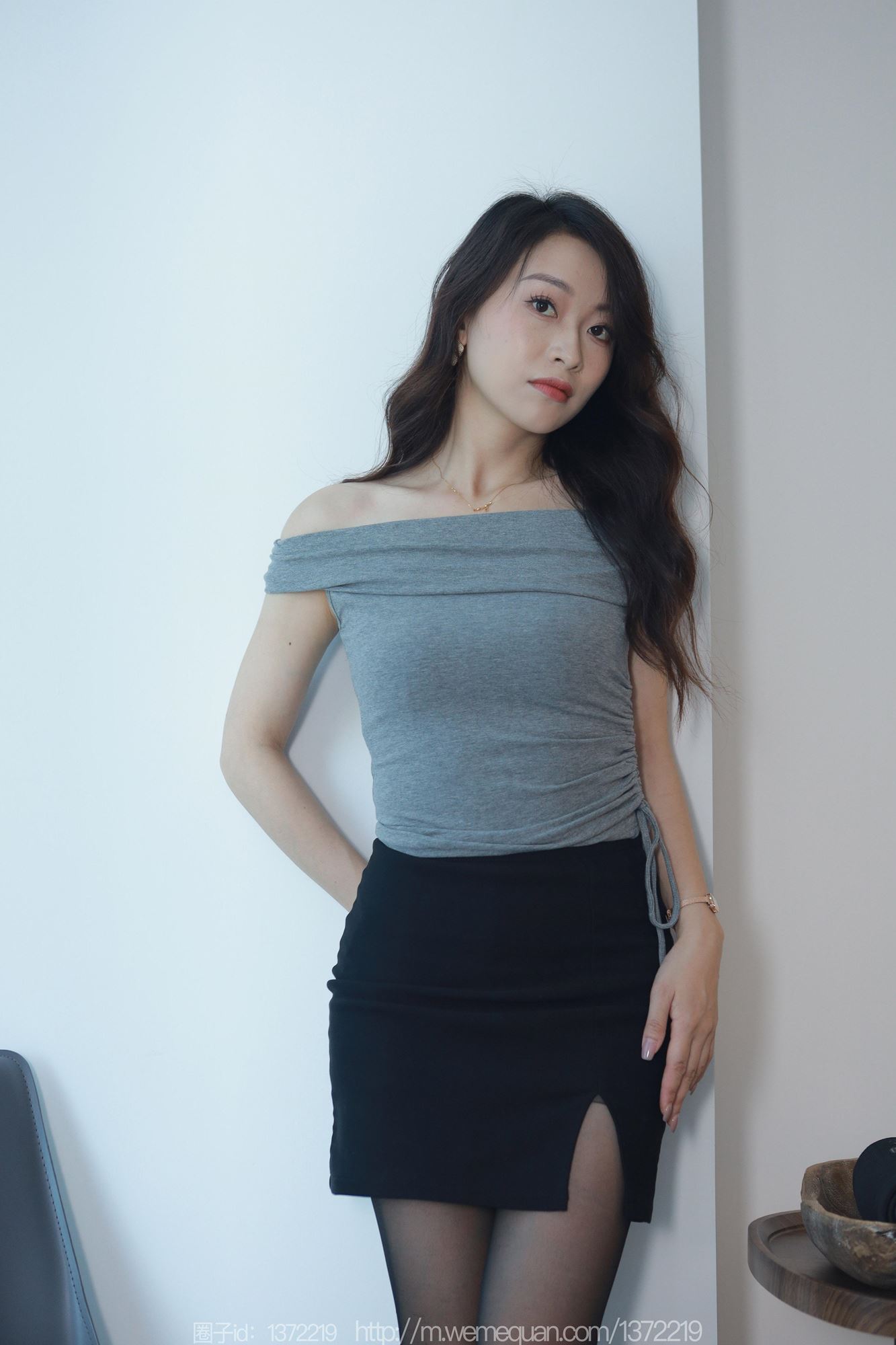 图片[84]-[IESS异思趣向] 2023.07.31 丝享家1494：小婕《紧身的包臀裙》[85P] – 速更版-美库