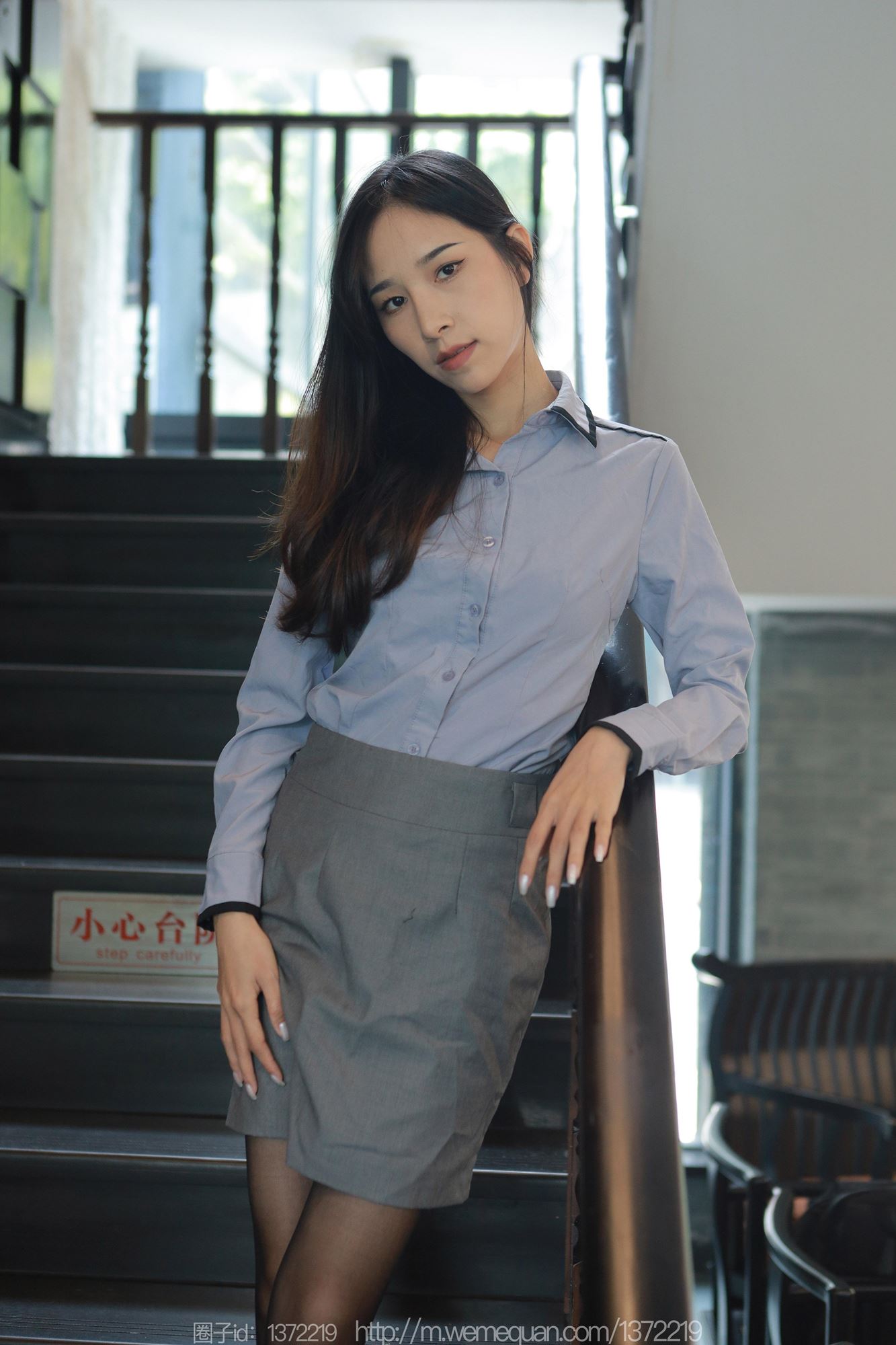 图片[62]-[IESS异思趣向] 2023.08.02 丝享家1496：美子《楼梯上的春光》[86P] – 速更版-美库