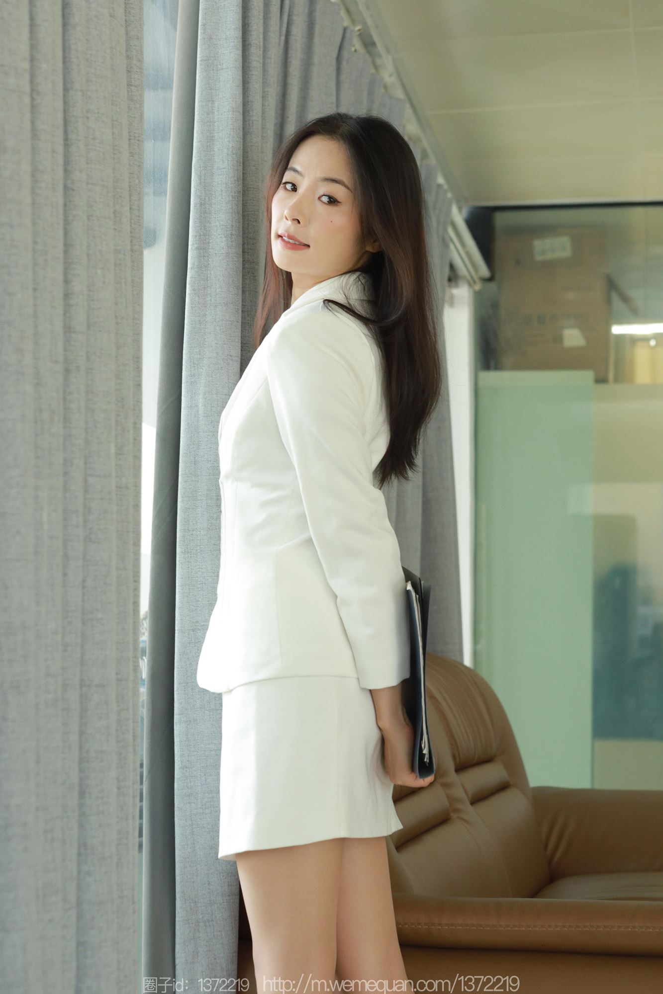 图片[74]-[IESS异思趣向] 2023.08.04 丝享家1498：小金《美女策划员》[89P] – 速更版-美库