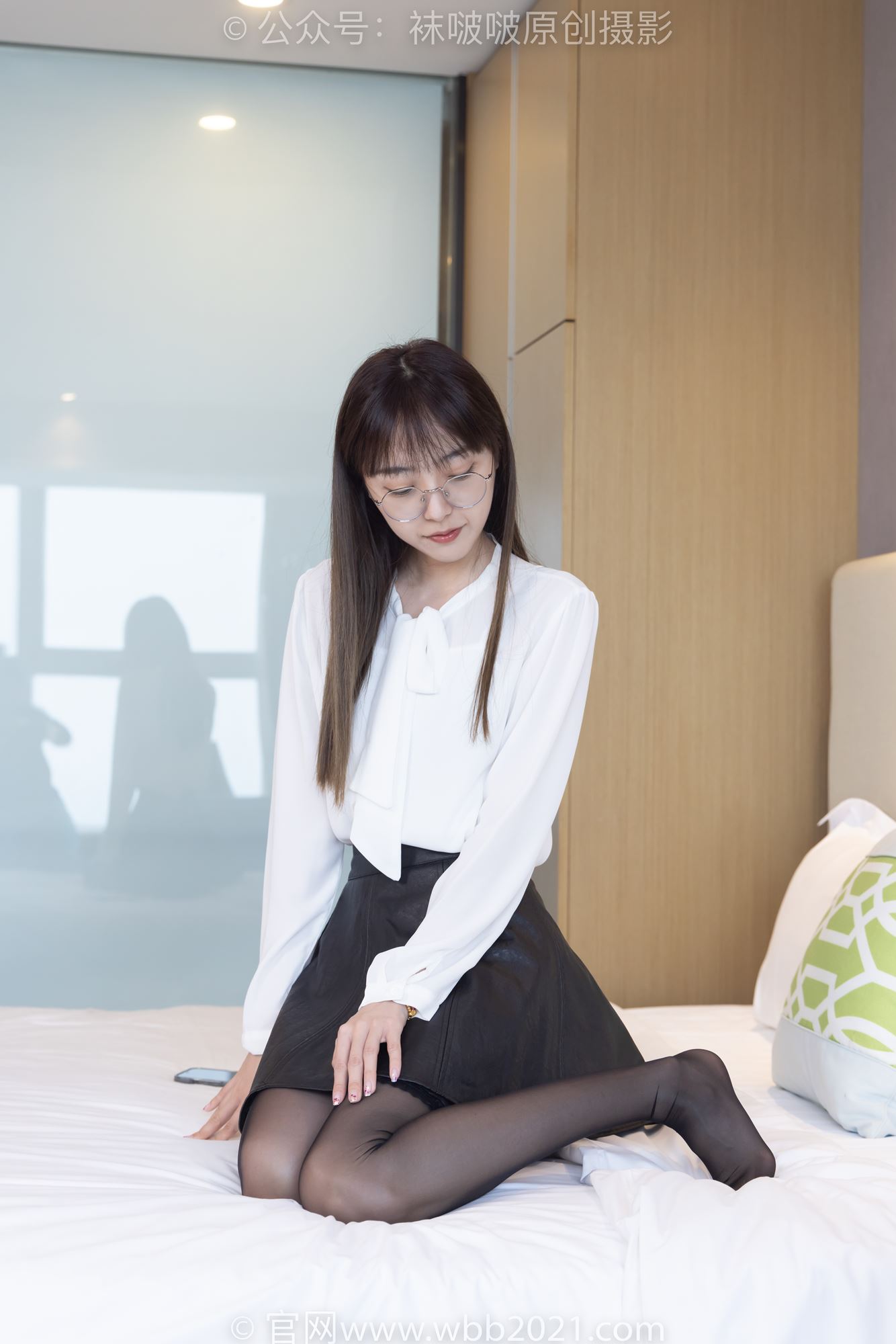 图片[53]-[BoBoSocks袜啵啵]NO.285 稚予-两双高跟鞋、灰丝大腿袜、黑丝大腿袜[145P] – 速更版-美库