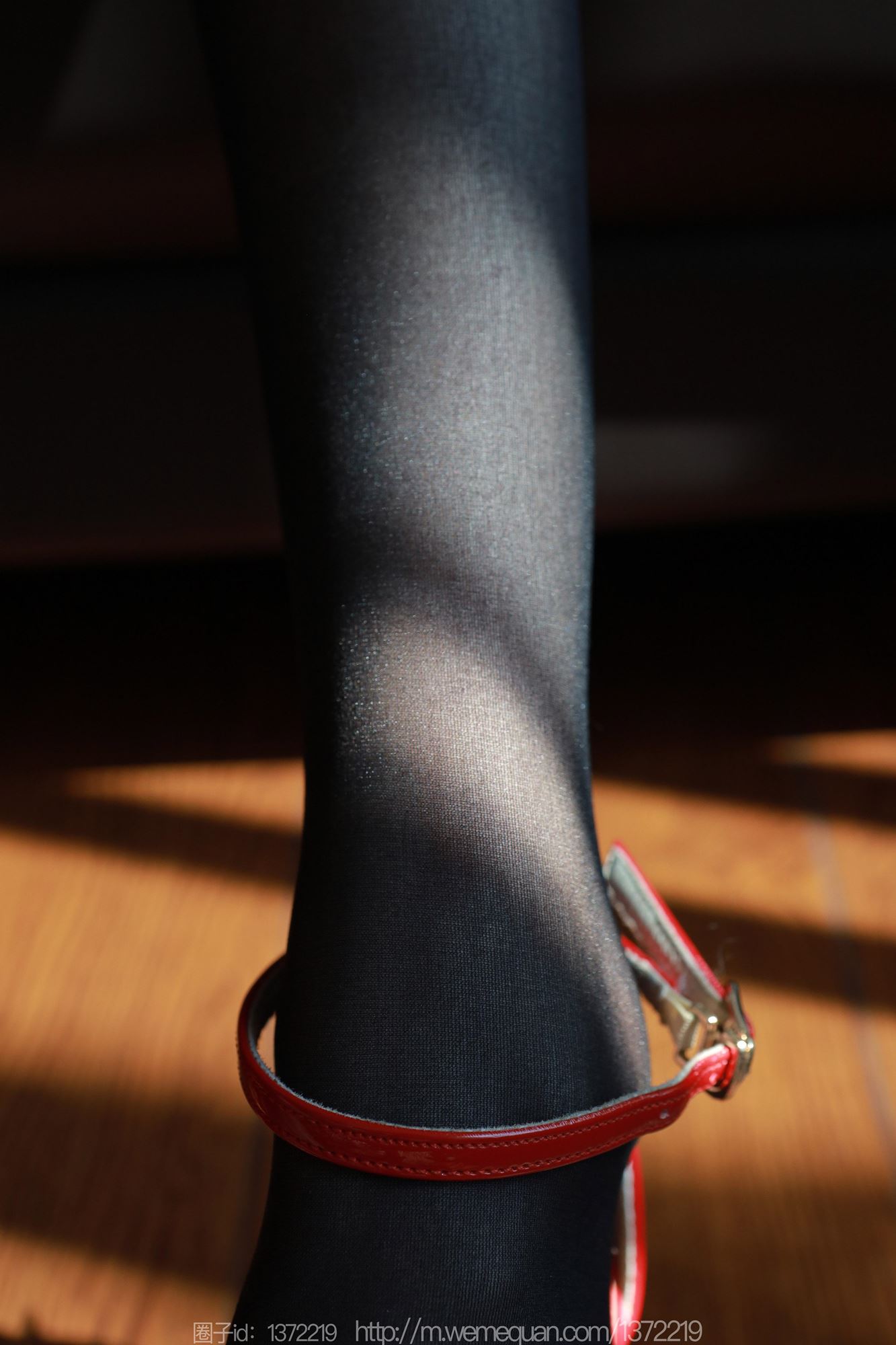 图片[28]-[IESS异思趣向] 2023.08.06 丝享家1499：团团《光影交错》[84P] – 速更版-美库