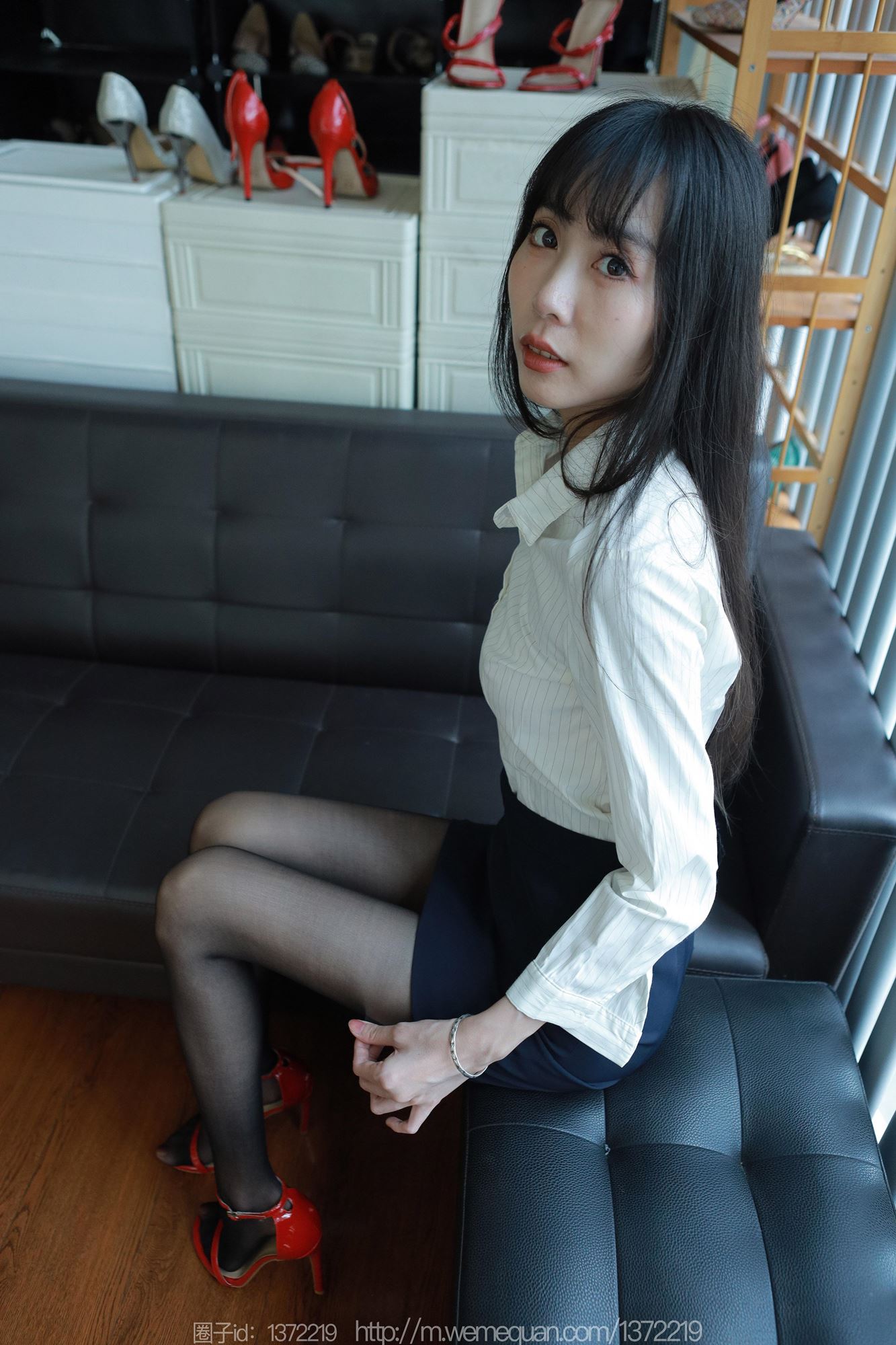 图片[57]-[IESS异思趣向] 2023.08.06 丝享家1499：团团《光影交错》[84P] – 速更版-美库