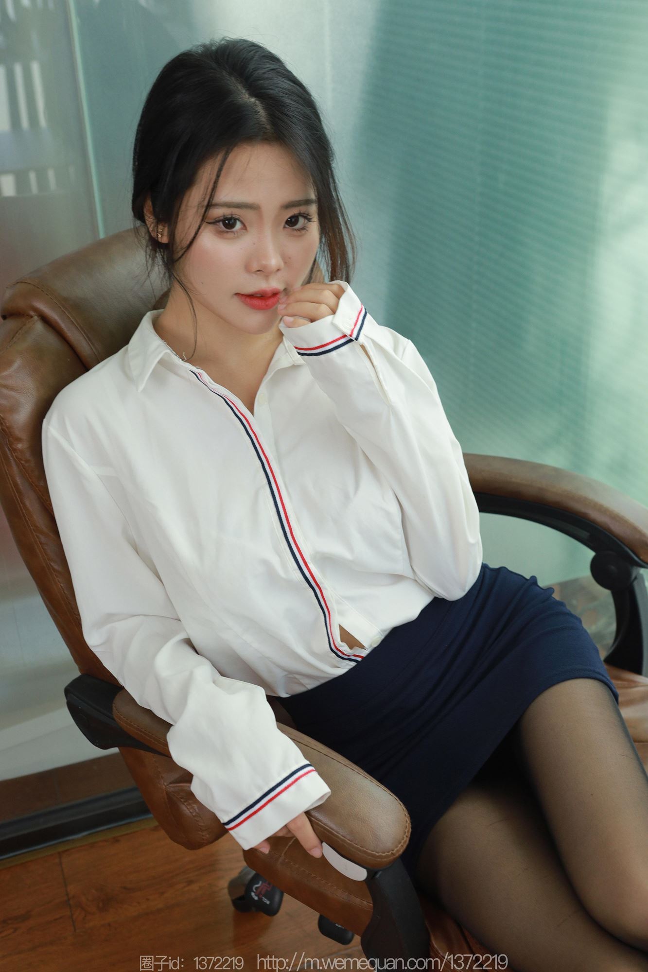 图片[23]-[IESS异思趣向] 2023.08.10 丝享家1503：兔兔《会议缺席》[85P] – 速更版-美库