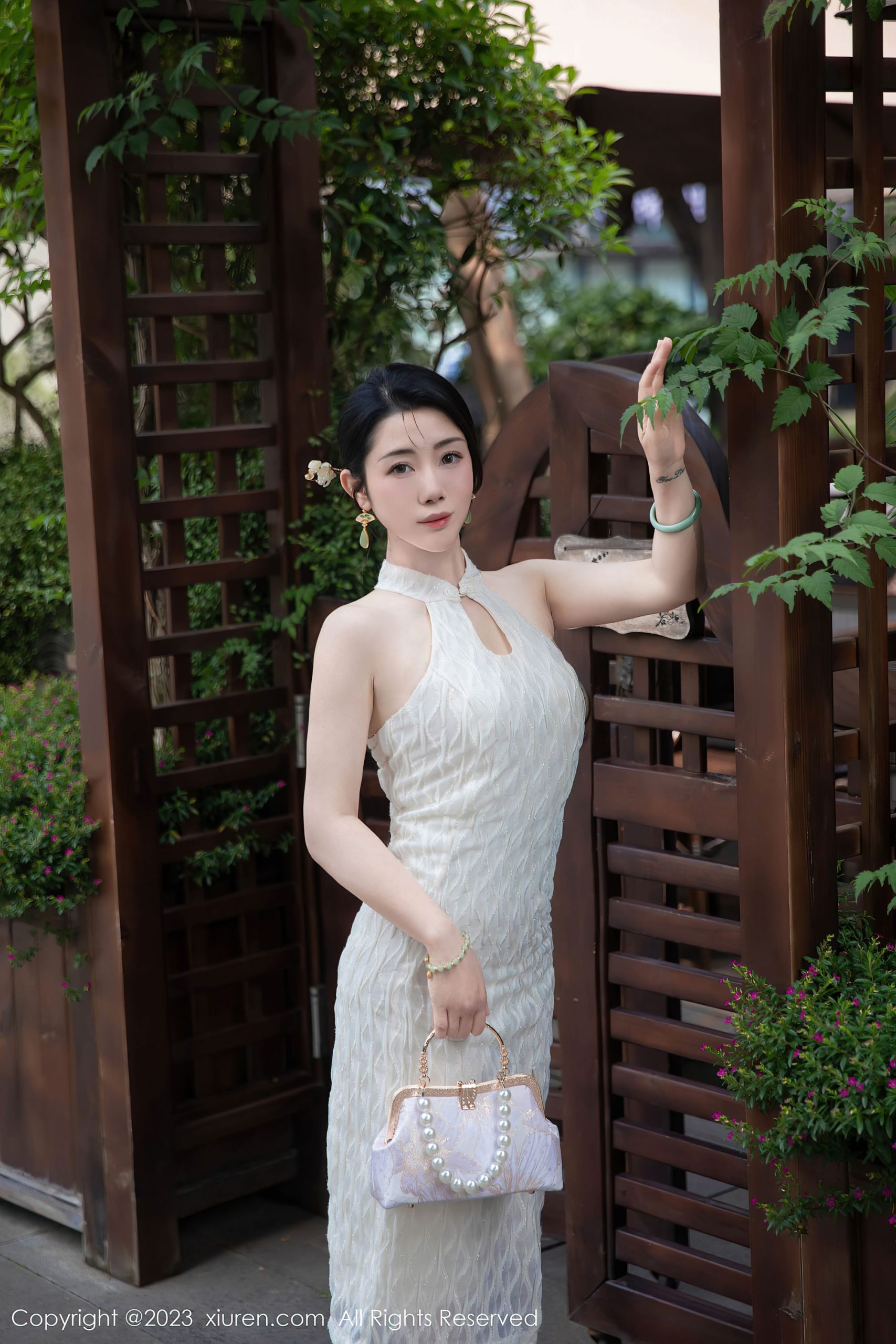 图片[24]-[XiuRen秀人网] 2023.09.25 No.7435 严利娅Yuliya 旗袍美臀[34P] – 速更版-美库