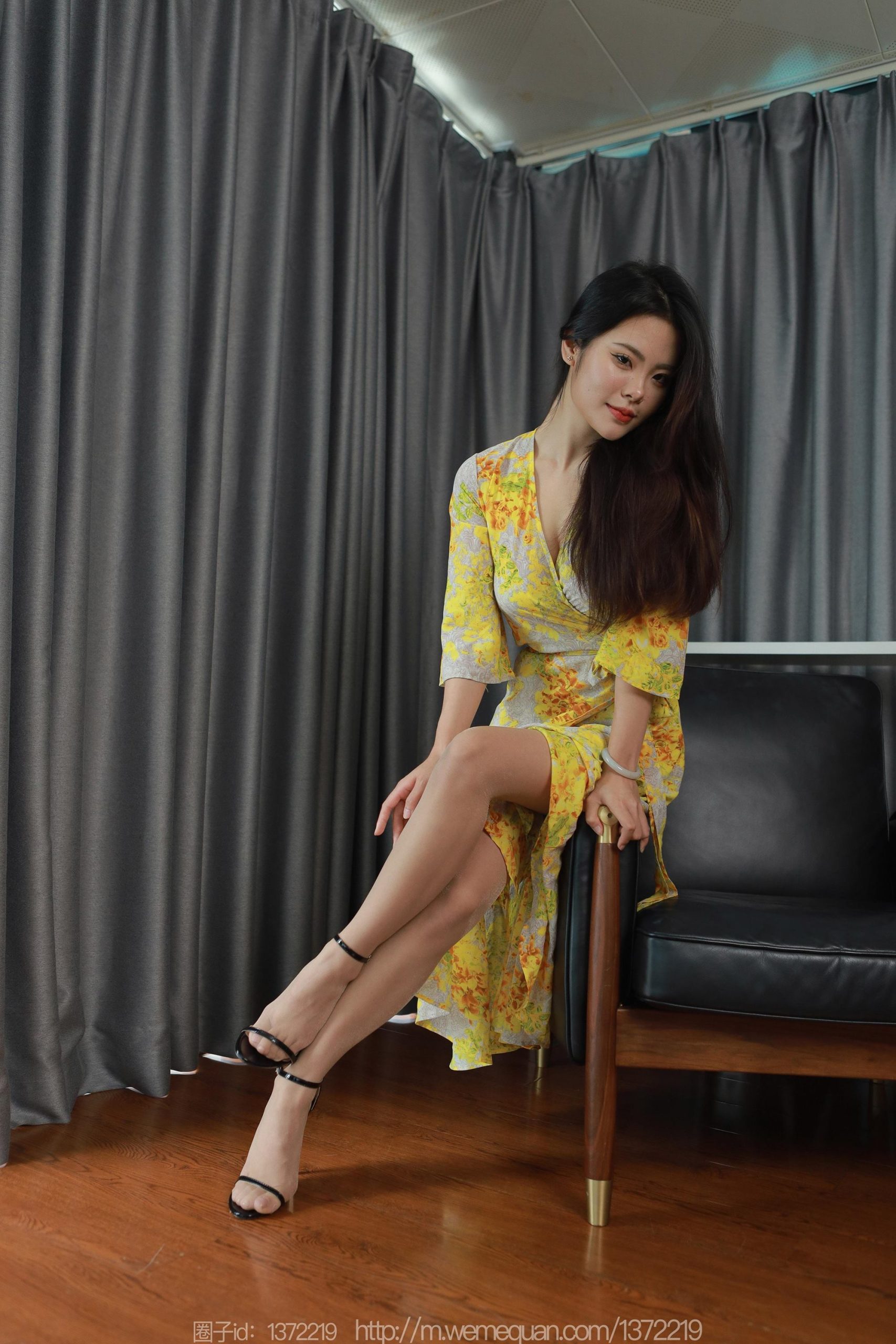 图片[82]-[IESS异思趣向] 2023.08.18 丝享家1510：兔兔《黄色战袍》[82P] – 速更版-美库