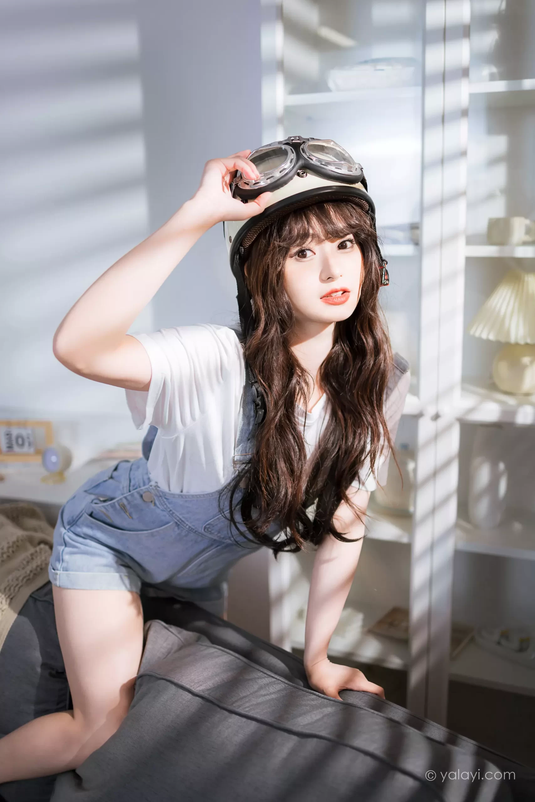 图片[36]-[YALAYI雅拉伊]2023.05.12 NO.1031 穿吊带牛仔裤的少女 小亭[45+1P] – 速更版-美库