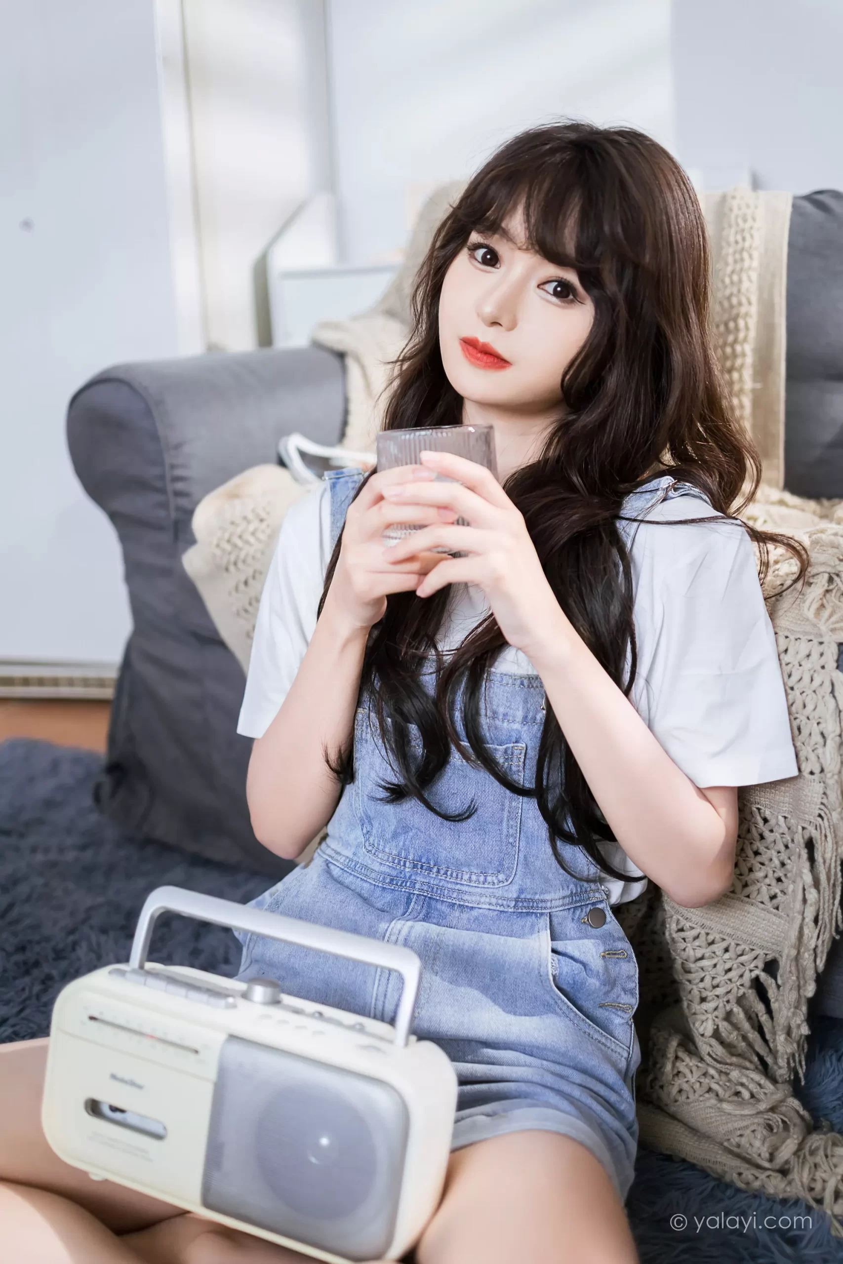 图片[38]-[YALAYI雅拉伊]2023.05.12 NO.1031 穿吊带牛仔裤的少女 小亭[45+1P] – 速更版-美库