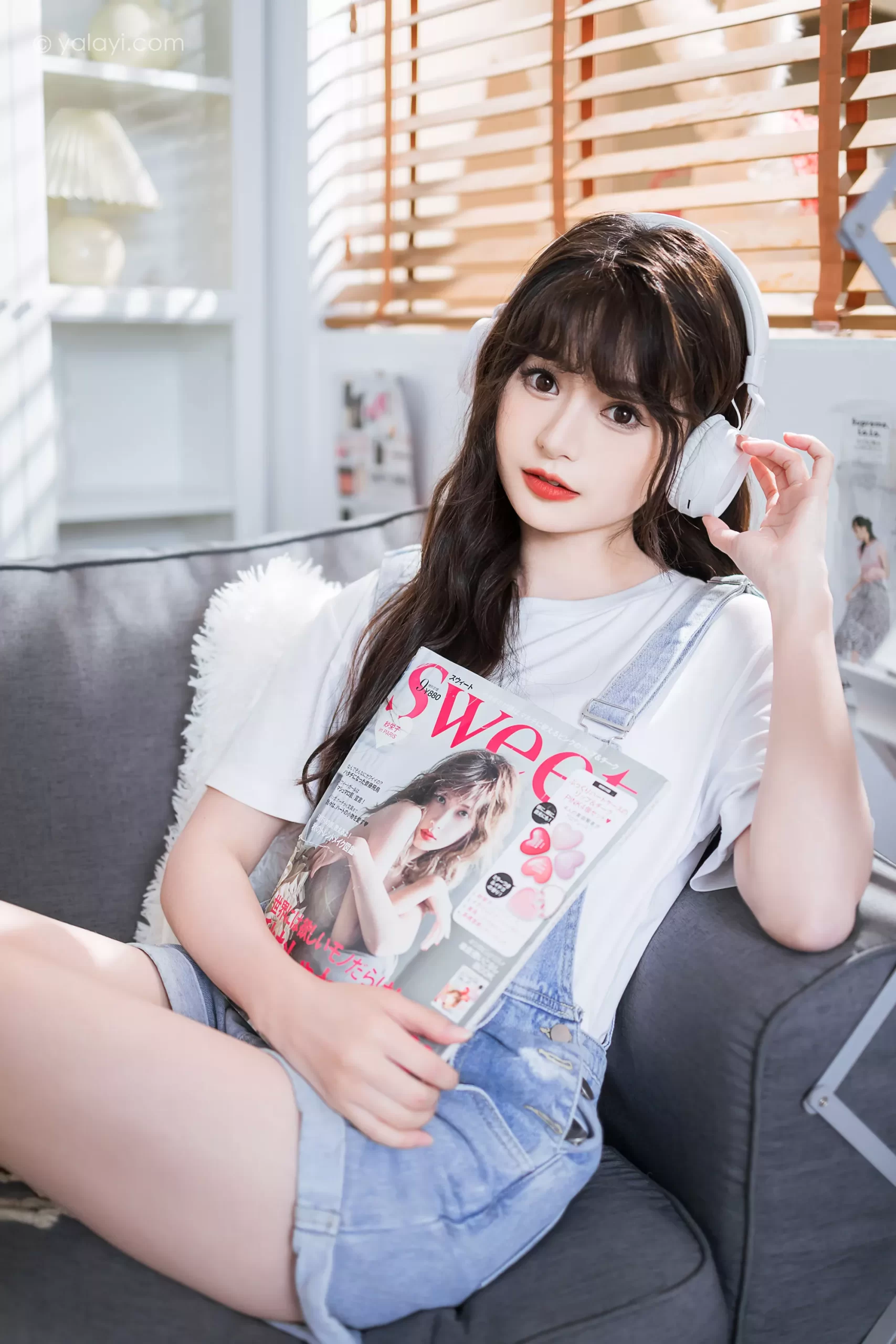 图片[35]-[YALAYI雅拉伊]2023.05.12 NO.1031 穿吊带牛仔裤的少女 小亭[45+1P] – 速更版-美库