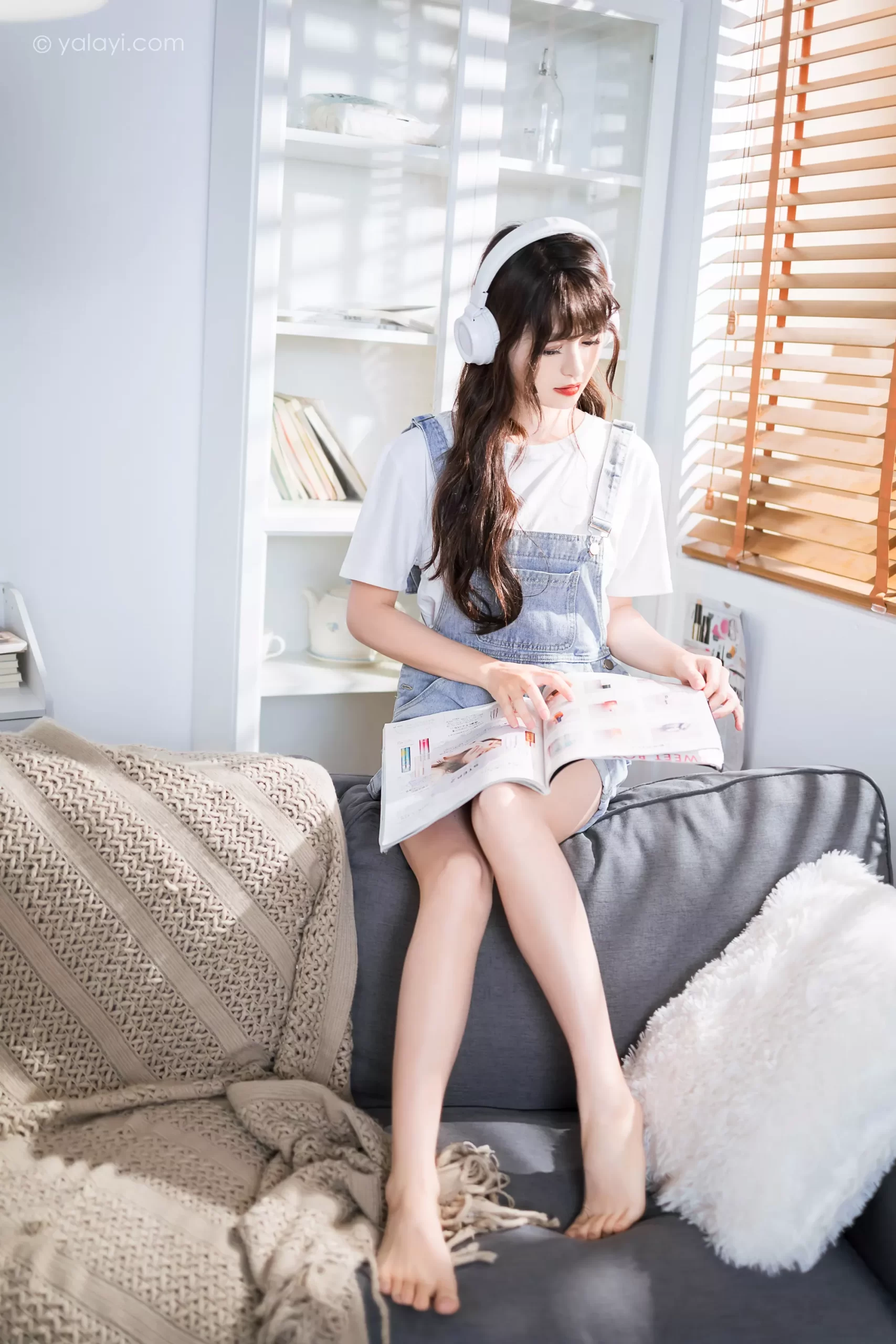 图片[33]-[YALAYI雅拉伊]2023.05.12 NO.1031 穿吊带牛仔裤的少女 小亭[45+1P] – 速更版-美库