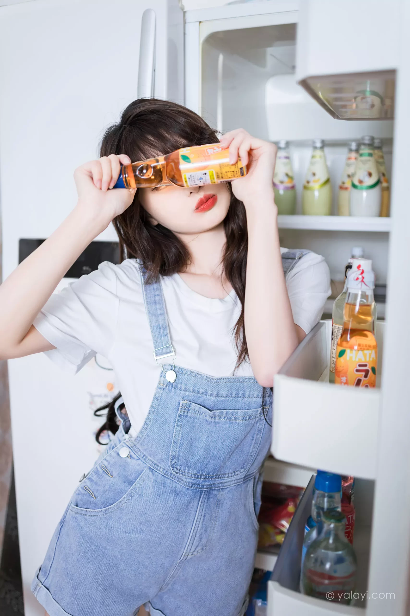 图片[20]-[YALAYI雅拉伊]2023.05.12 NO.1031 穿吊带牛仔裤的少女 小亭[45+1P] – 速更版-美库