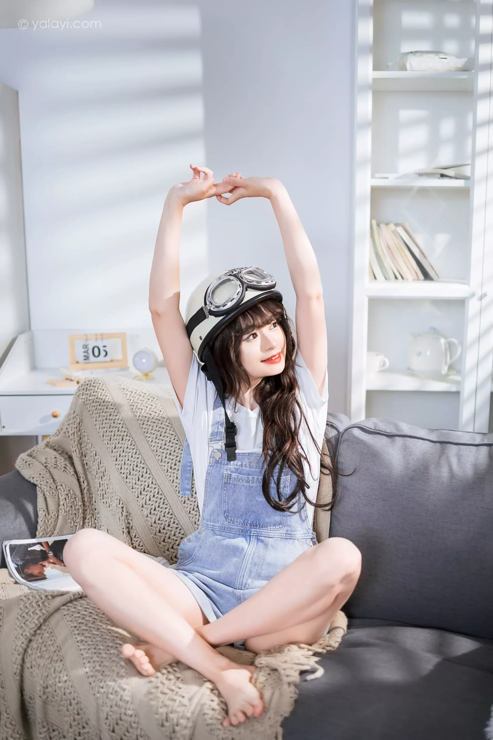 图片[15]-[YALAYI雅拉伊]2023.05.12 NO.1031 穿吊带牛仔裤的少女 小亭[45+1P] – 速更版-美库