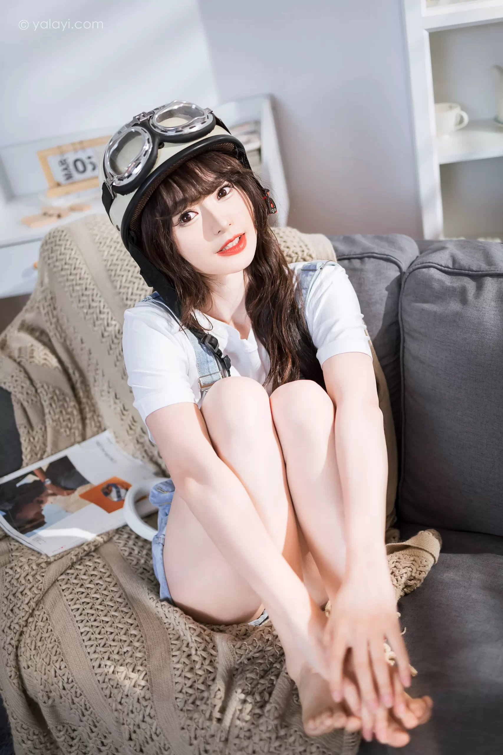 图片[12]-[YALAYI雅拉伊]2023.05.12 NO.1031 穿吊带牛仔裤的少女 小亭[45+1P] – 速更版-美库