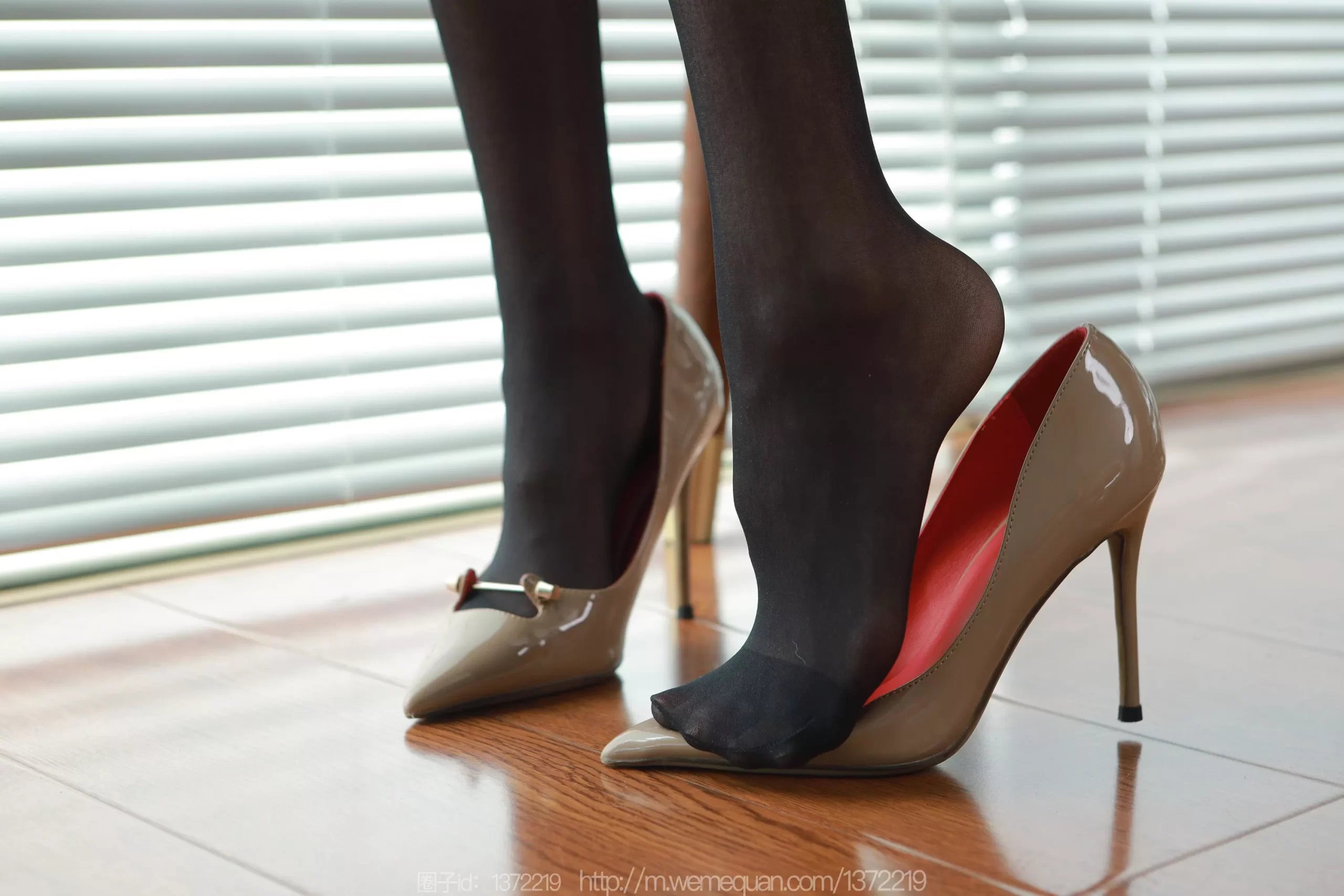 图片[22]-[IESS异思趣向] 2023.08.27 丝享家1517：团团《洁白无瑕》[81P] – 速更版-美库